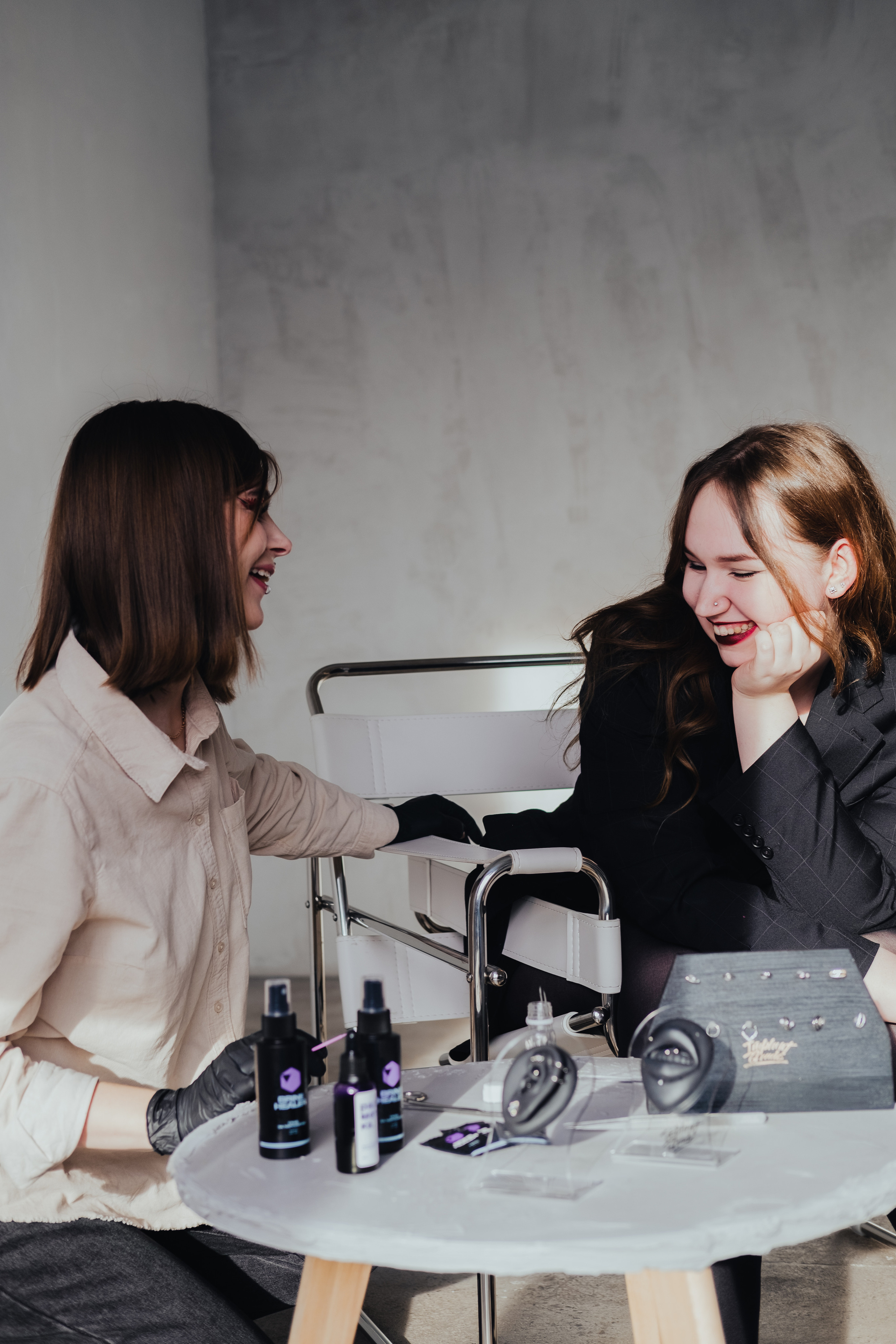 Контент съёмка для Анны пирсинг мастер. Фотограф в Иркутске Анна Мирошникова