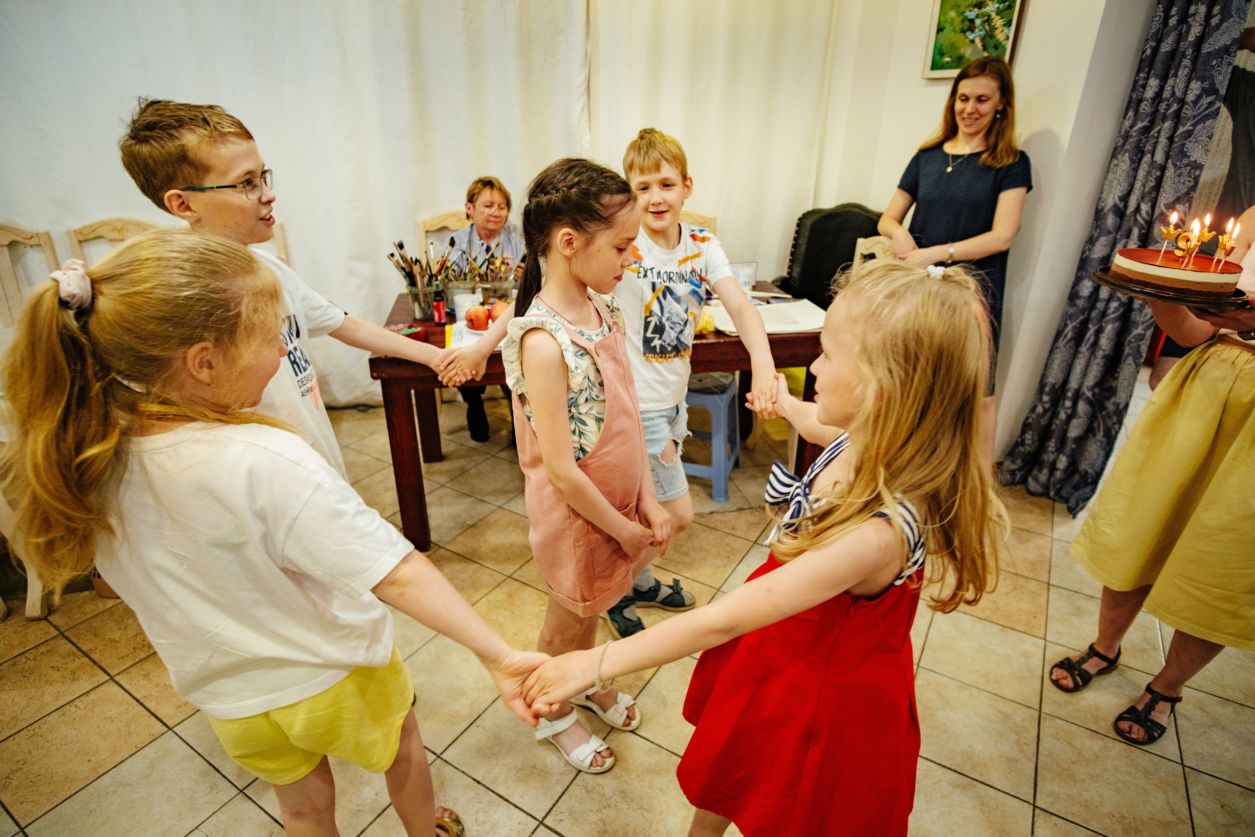 День рождения в художественной галерее. Фотограф в Иркутске Анна Мирошникова