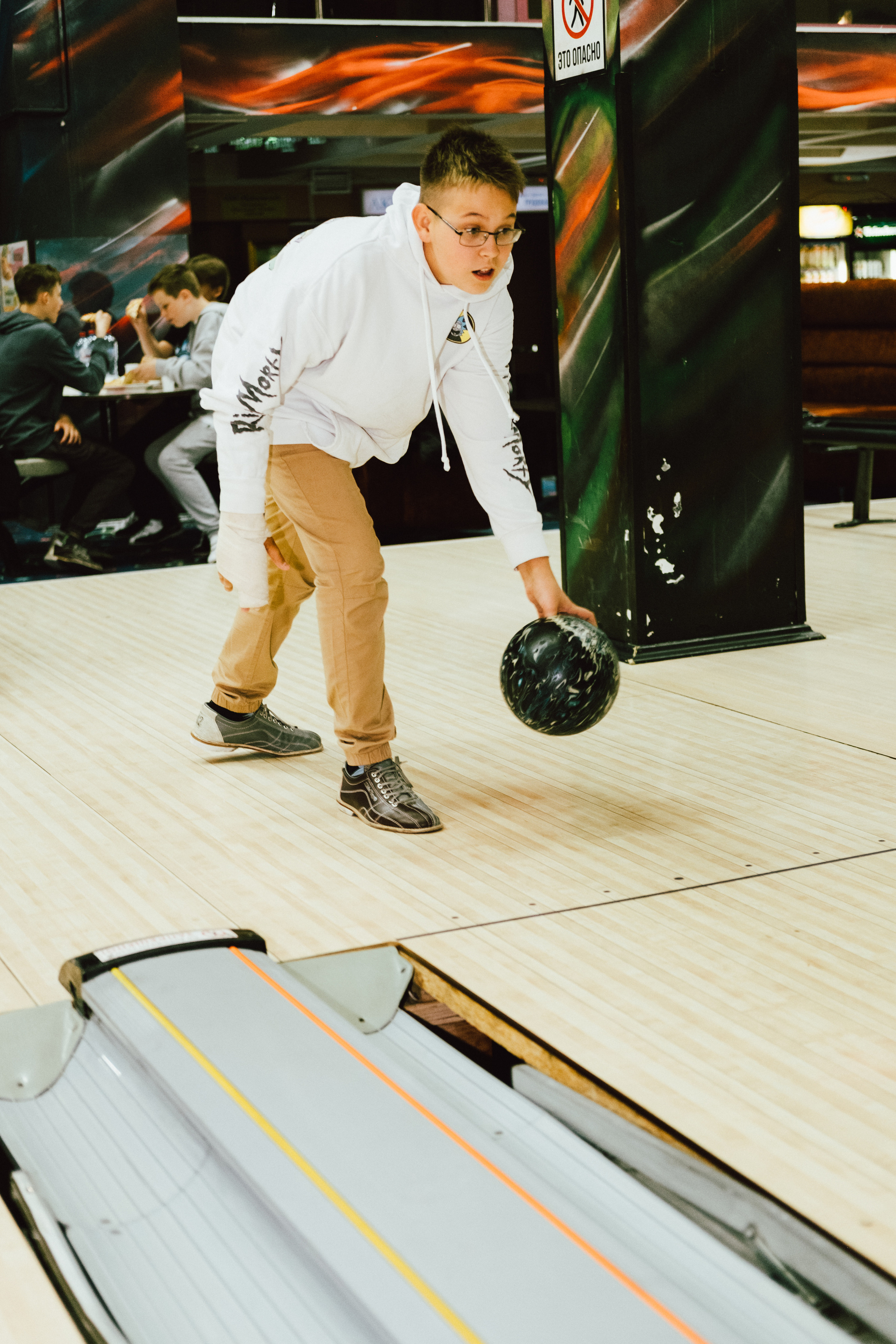 Выпускной в боулинге. Фотограф в Иркутске Анна Мирошникова