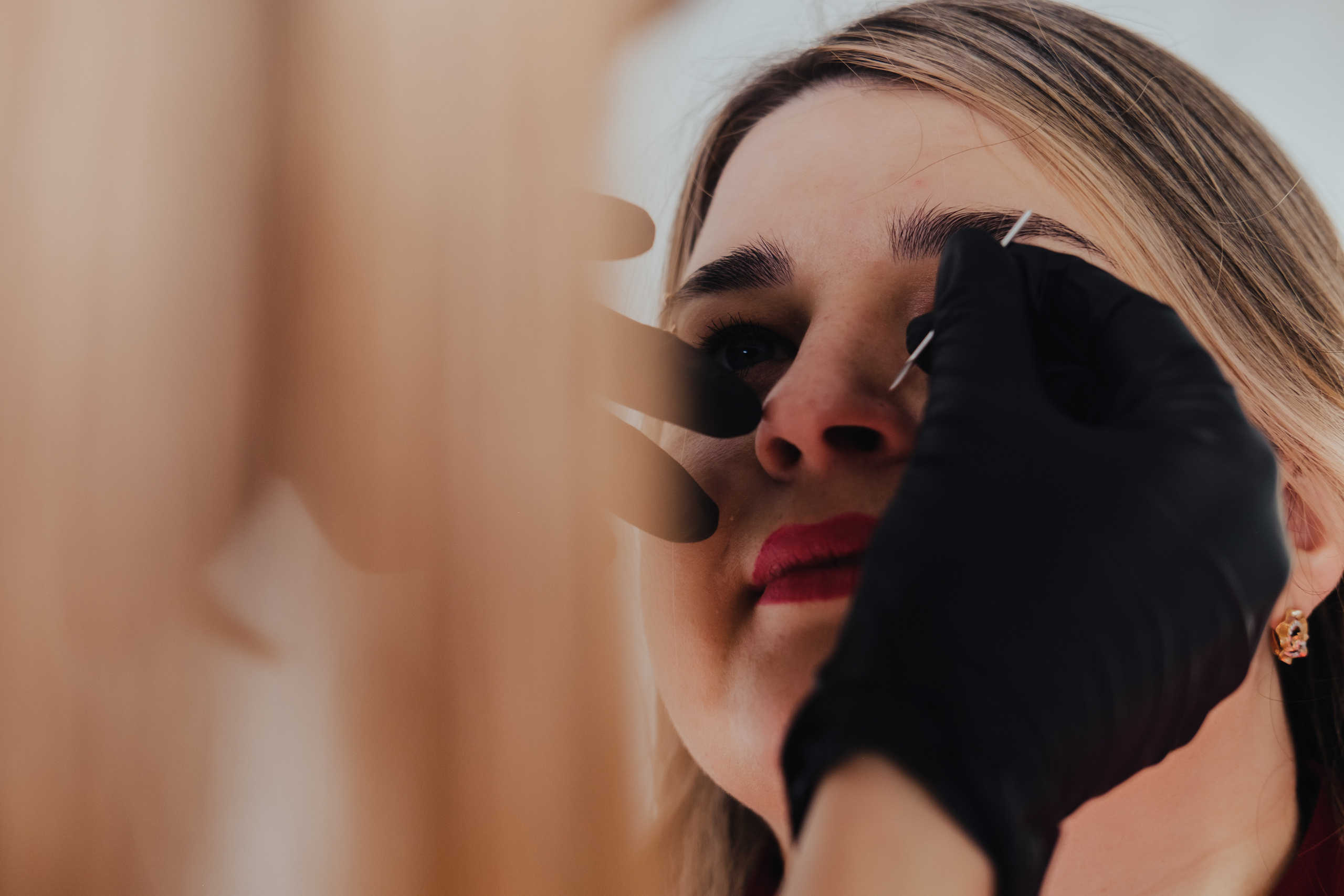 Контент съёмка для Анны пирсинг мастер. Фотограф в Иркутске Анна Мирошникова