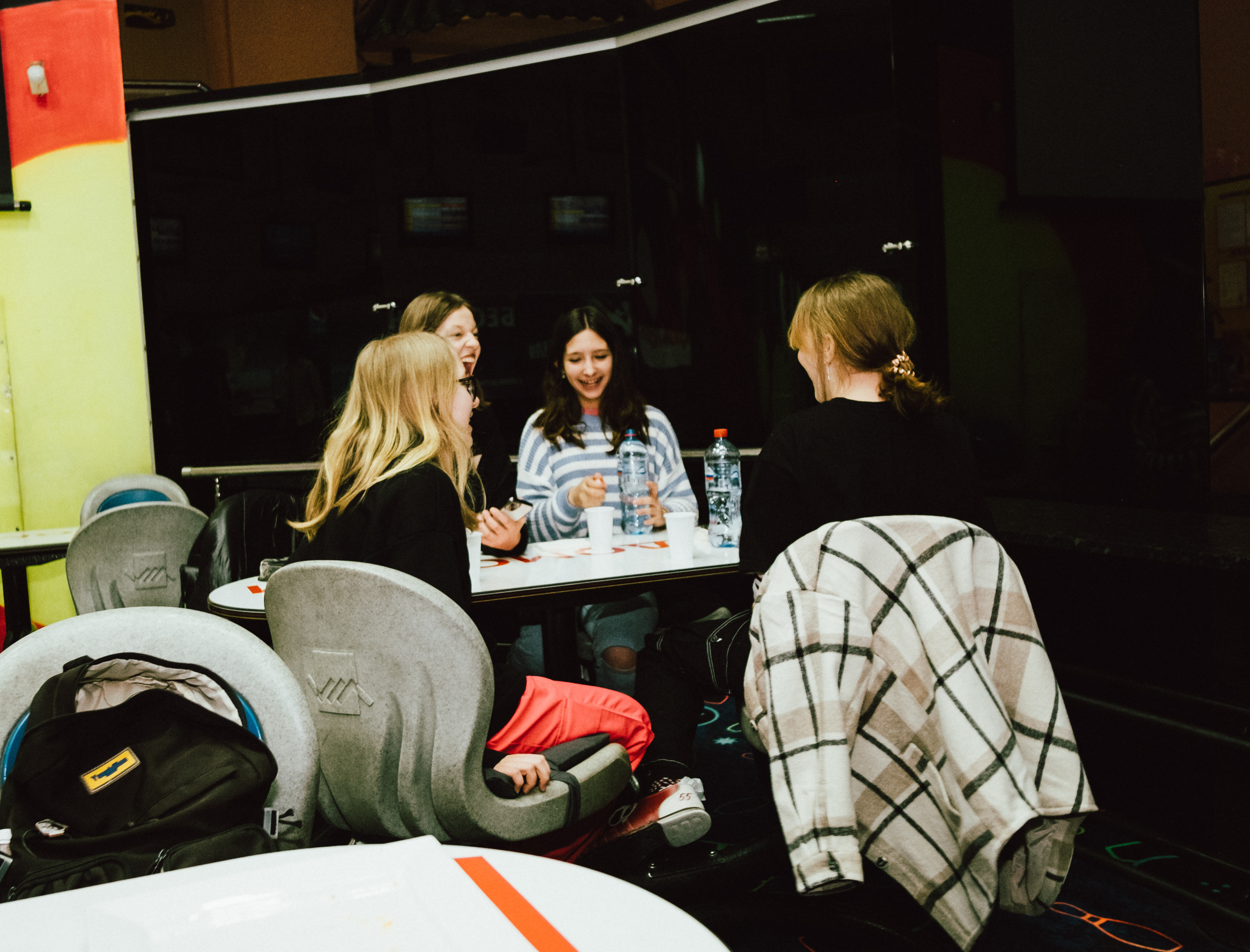 Выпускной в боулинге. Фотограф в Иркутске Анна Мирошникова