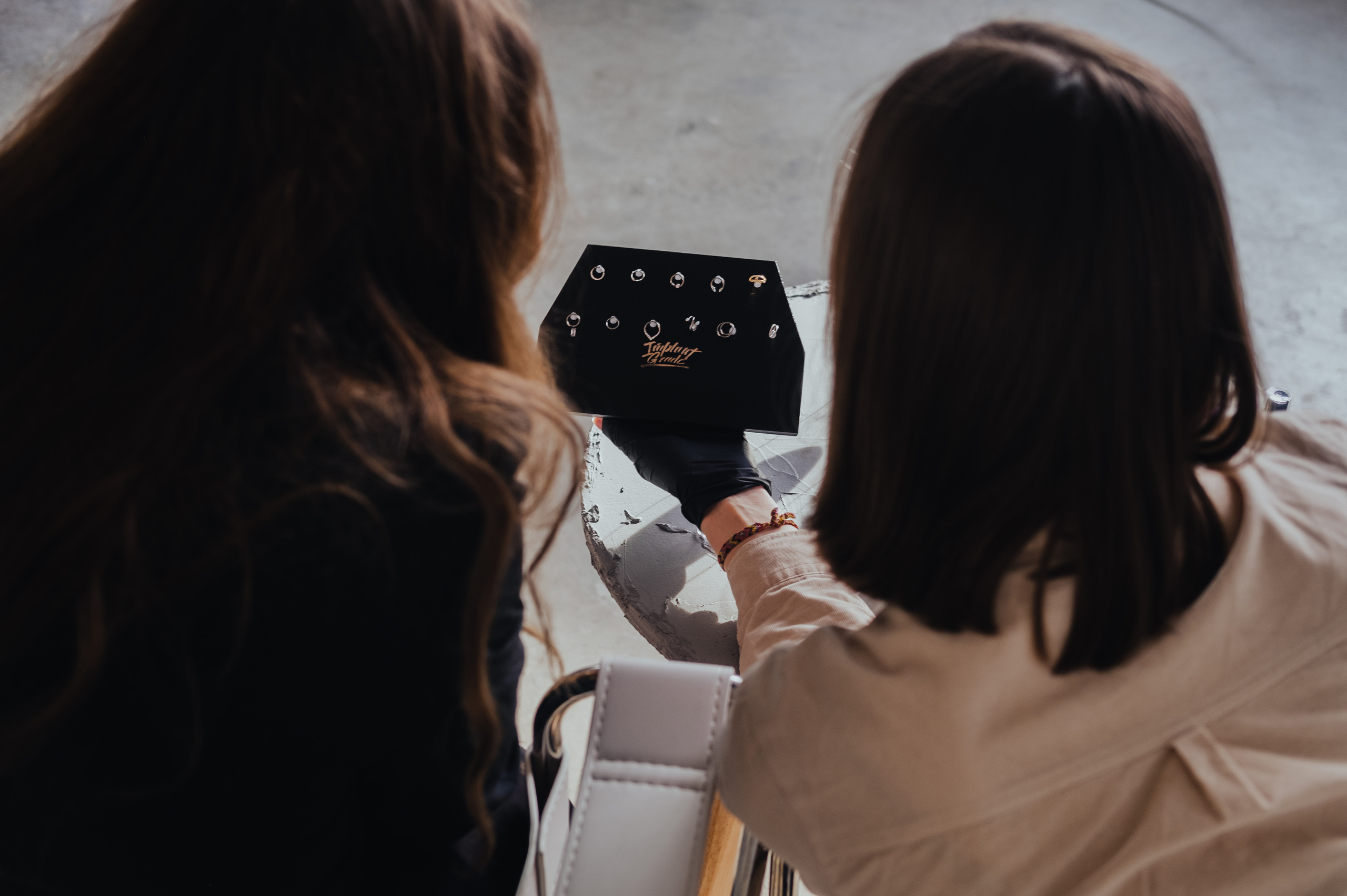 Контент съёмка для Анны пирсинг мастер. Фотограф в Иркутске Анна Мирошникова