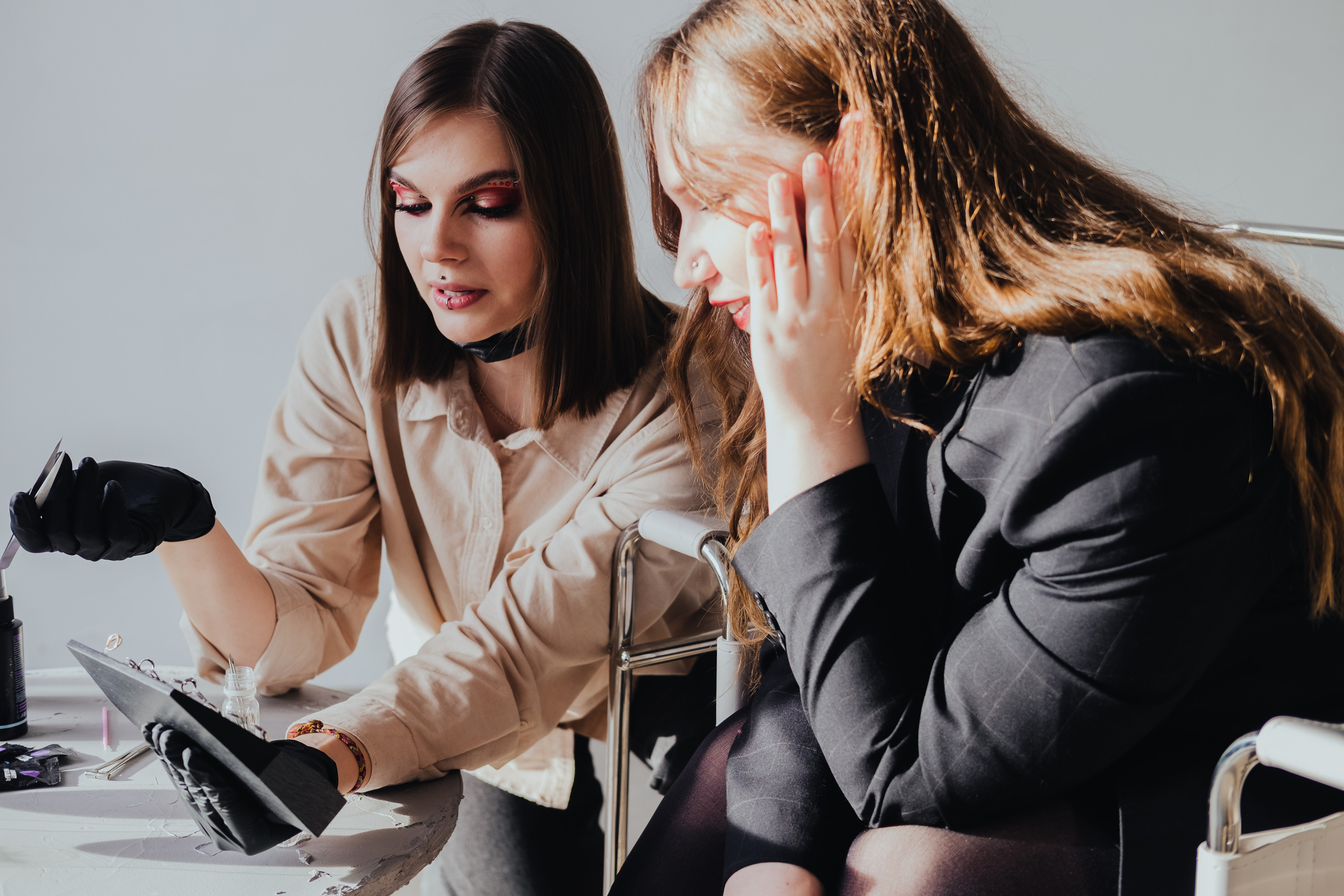 Контент съёмка для Анны пирсинг мастер. Фотограф в Иркутске Анна Мирошникова