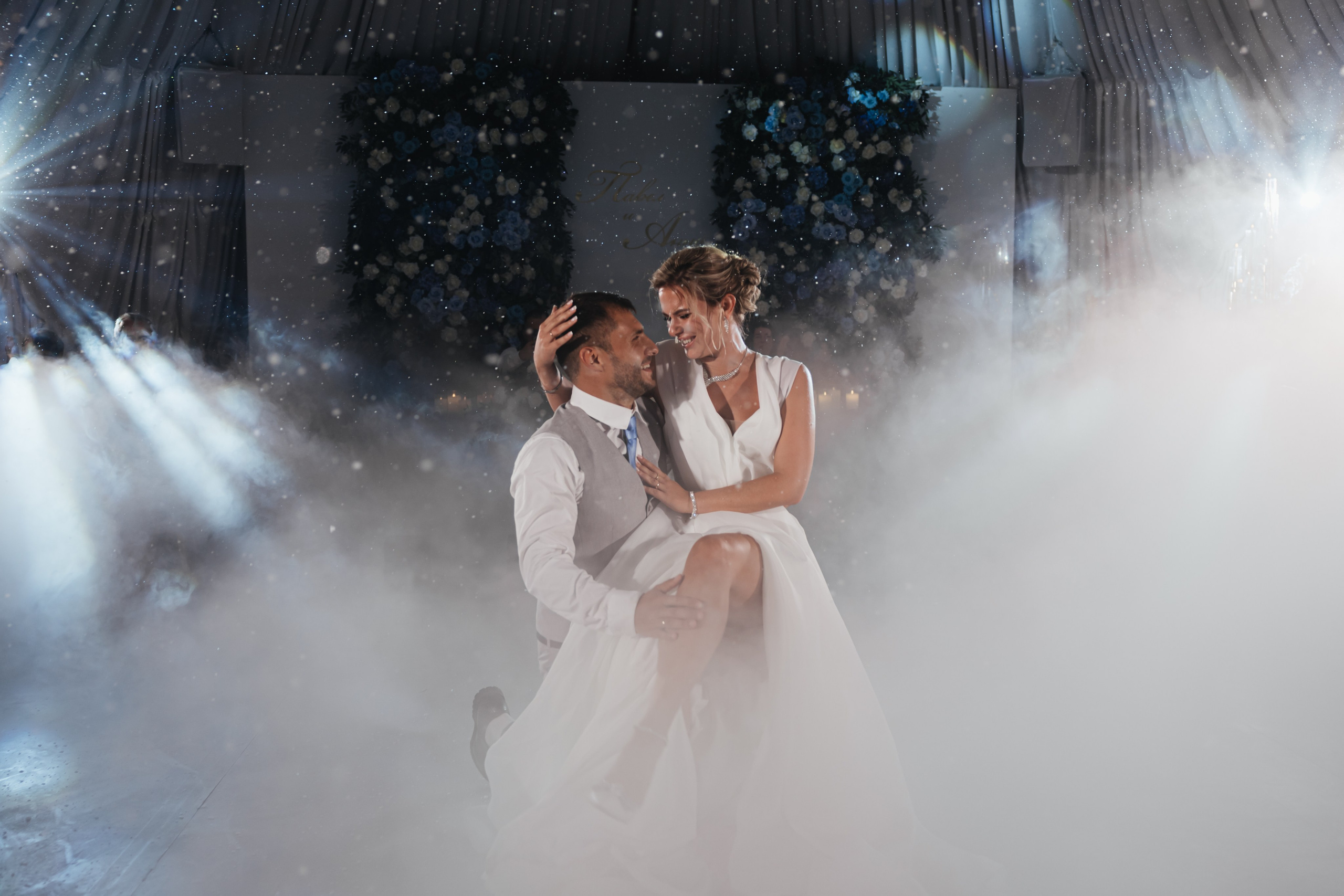 Свадебная фотосессия на яхте. Свадебный и семейный фотограф и видеограф, Крым, Москва, Санкт -Петербург