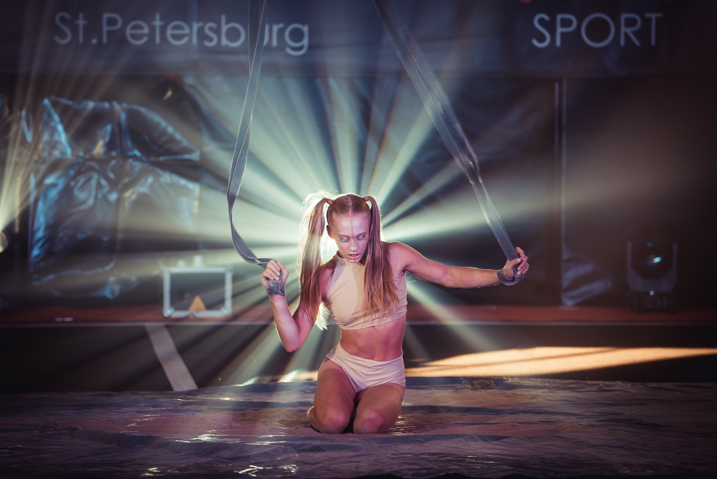 Воздух. Poledance фотограф Виктор Халимон