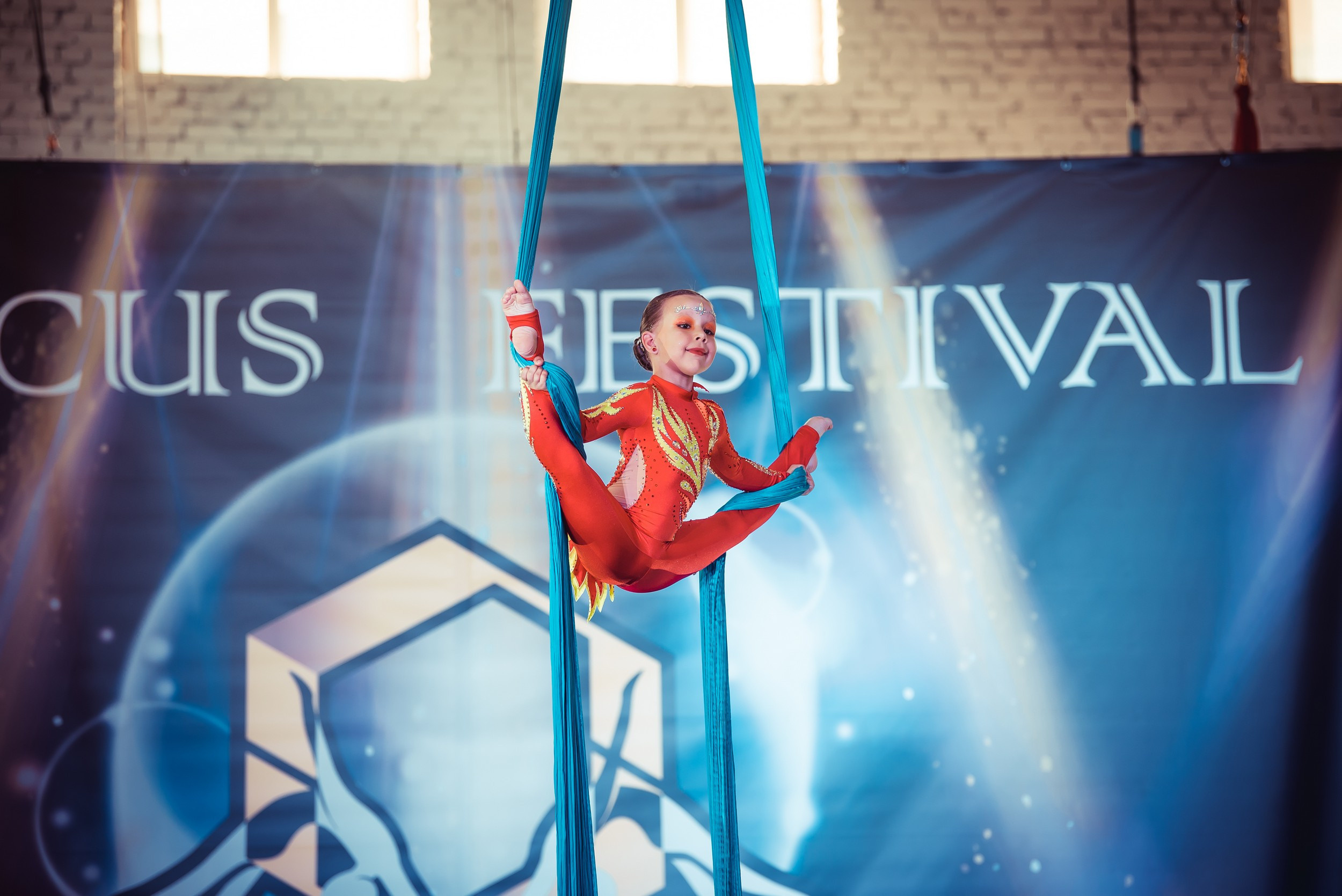 Воздух. Poledance фотограф Виктор Халимон