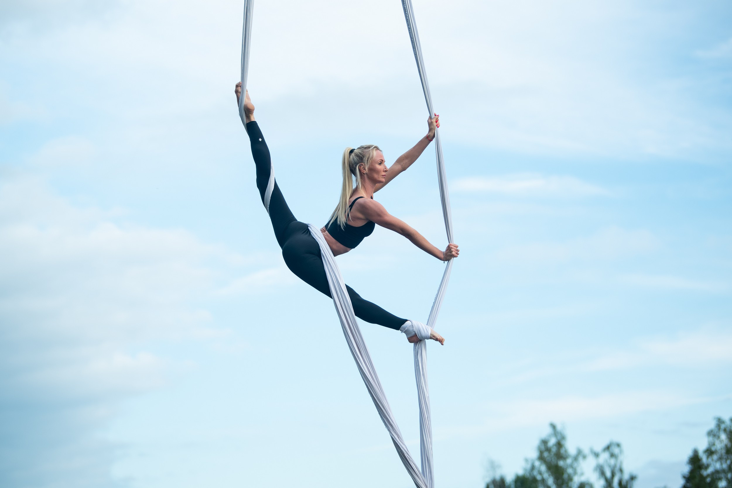 Воздух. Poledance фотограф Виктор Халимон