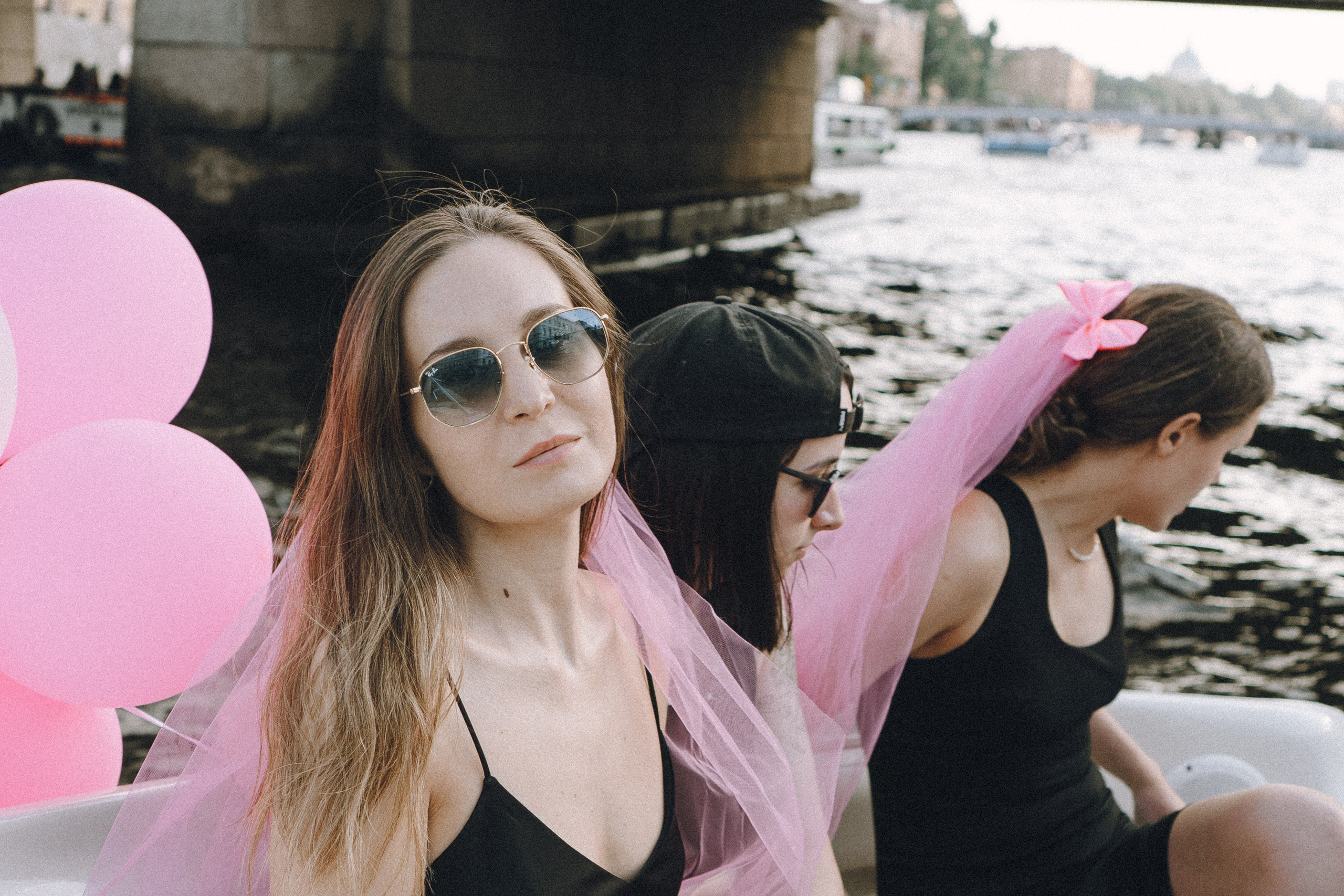 ДЕВИЧНИК НА КАТЕРЕ. Профессиональный фотограф, Санкт-Петербург — Виктория Богомолова