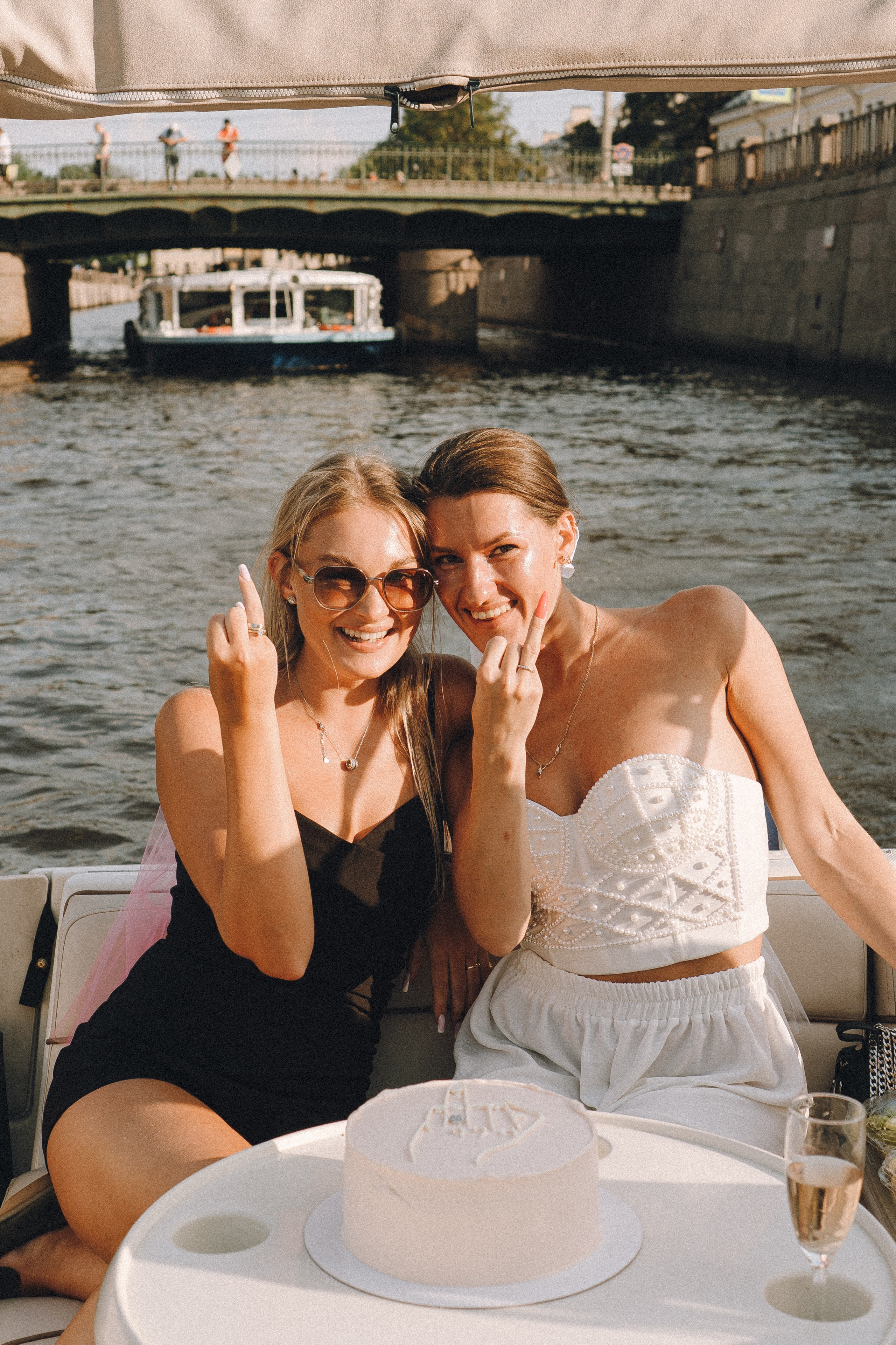 ДЕВИЧНИК НА КАТЕРЕ. Профессиональный фотограф, Санкт-Петербург — Виктория Богомолова