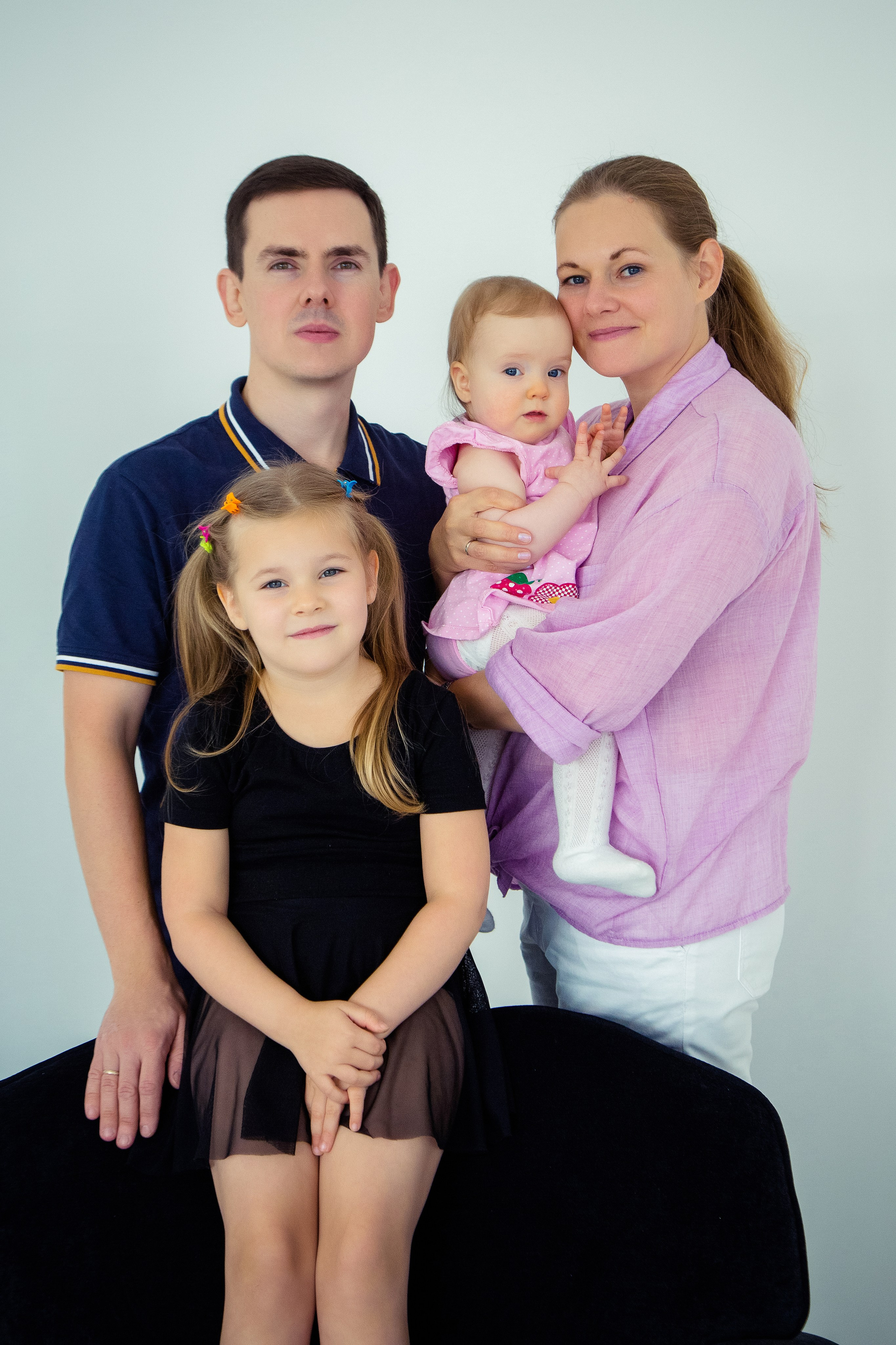 Семейная фотосессия в студии One take studio VANILLA. Свадебный и семейный фотограф в Москве и Подмосковье Лариса Козлова