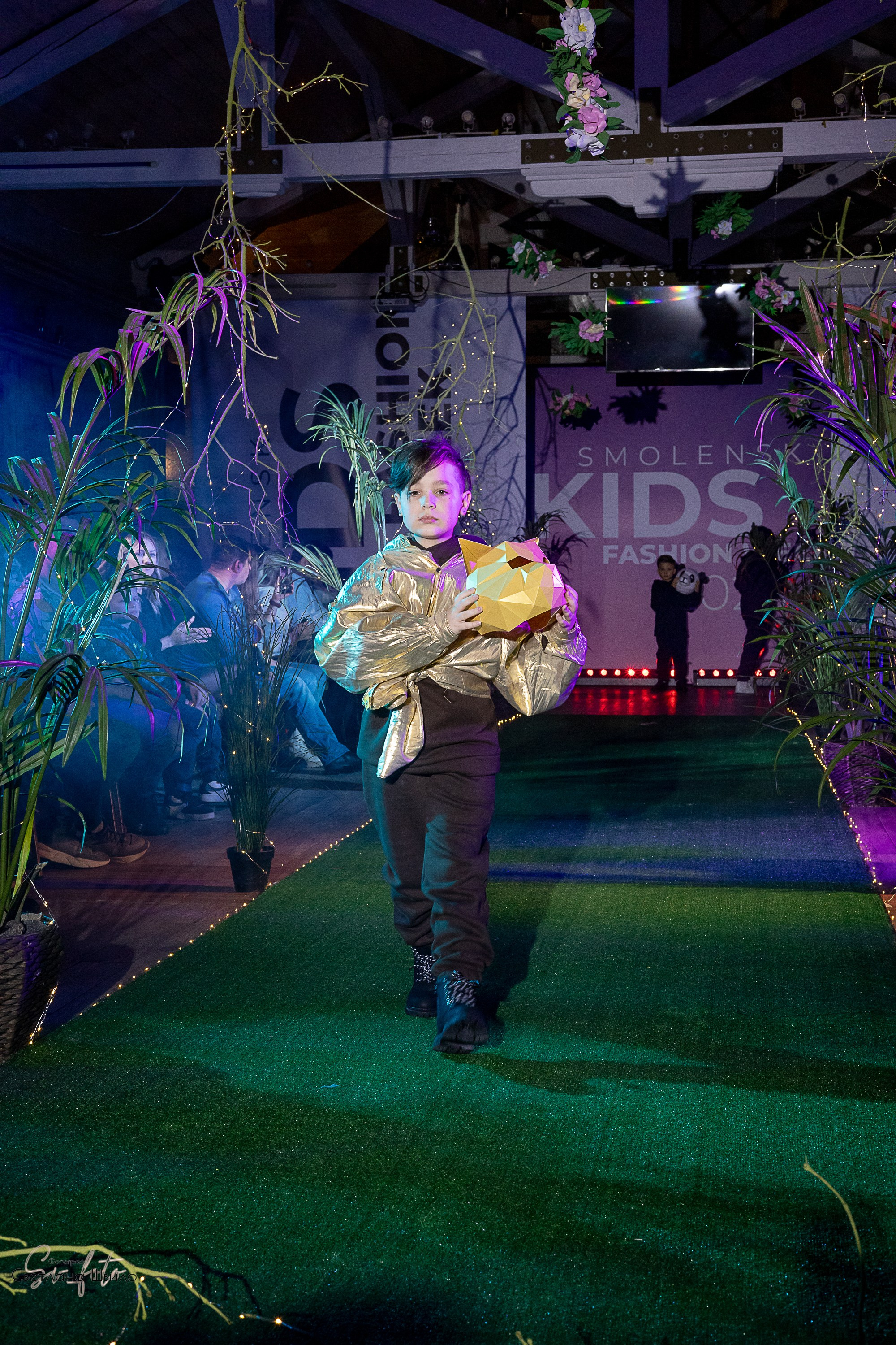 Smolensk Fashion Week_показы_ДЕНЬ 3_ФИНАЛ_Алиса в стране чудес. Главная