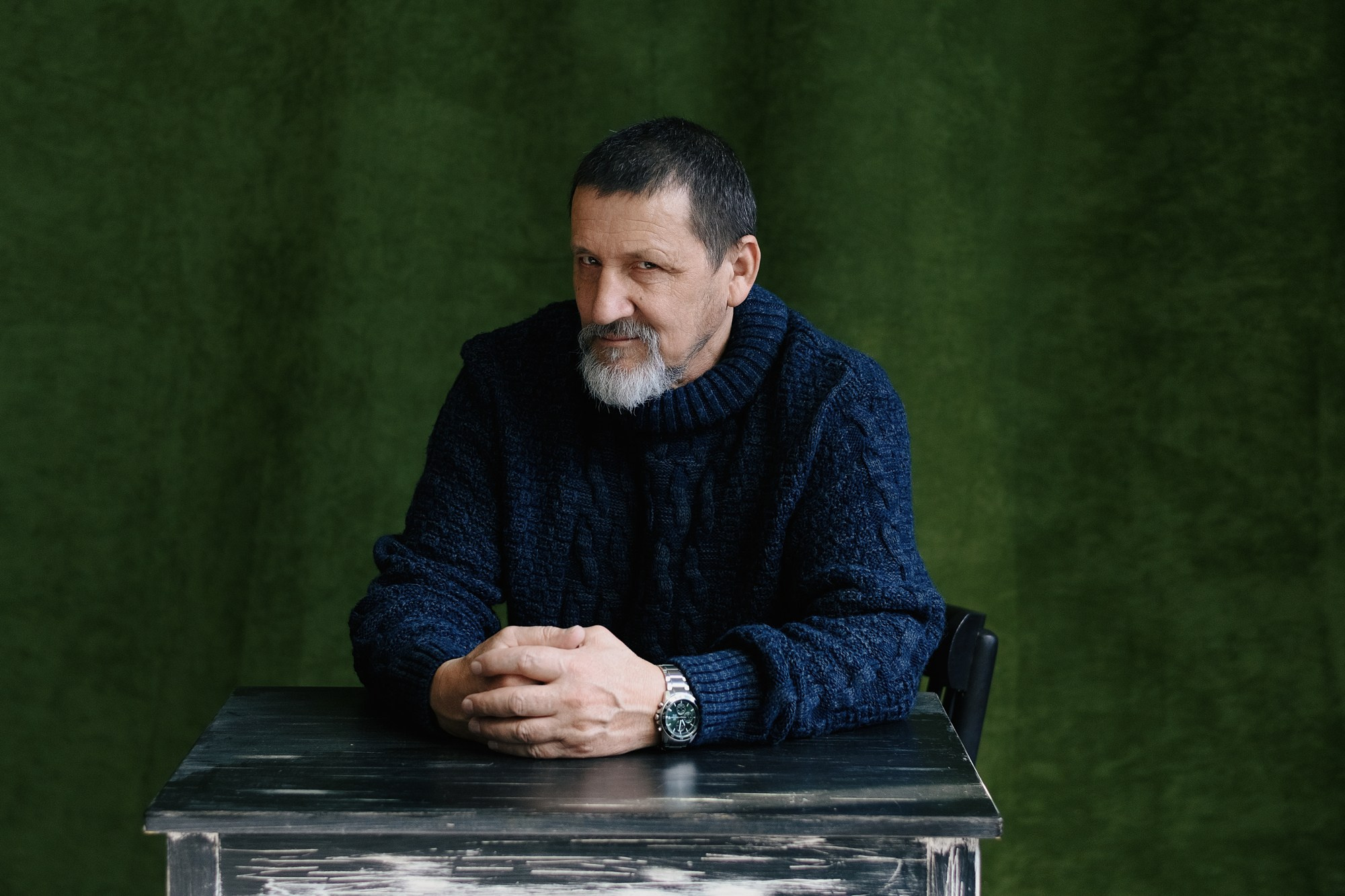 Фотосессия для папы в подарок: Мужской портрет в студии Тюмень. Портретный фотограф Тюмень Дарья Мустафина