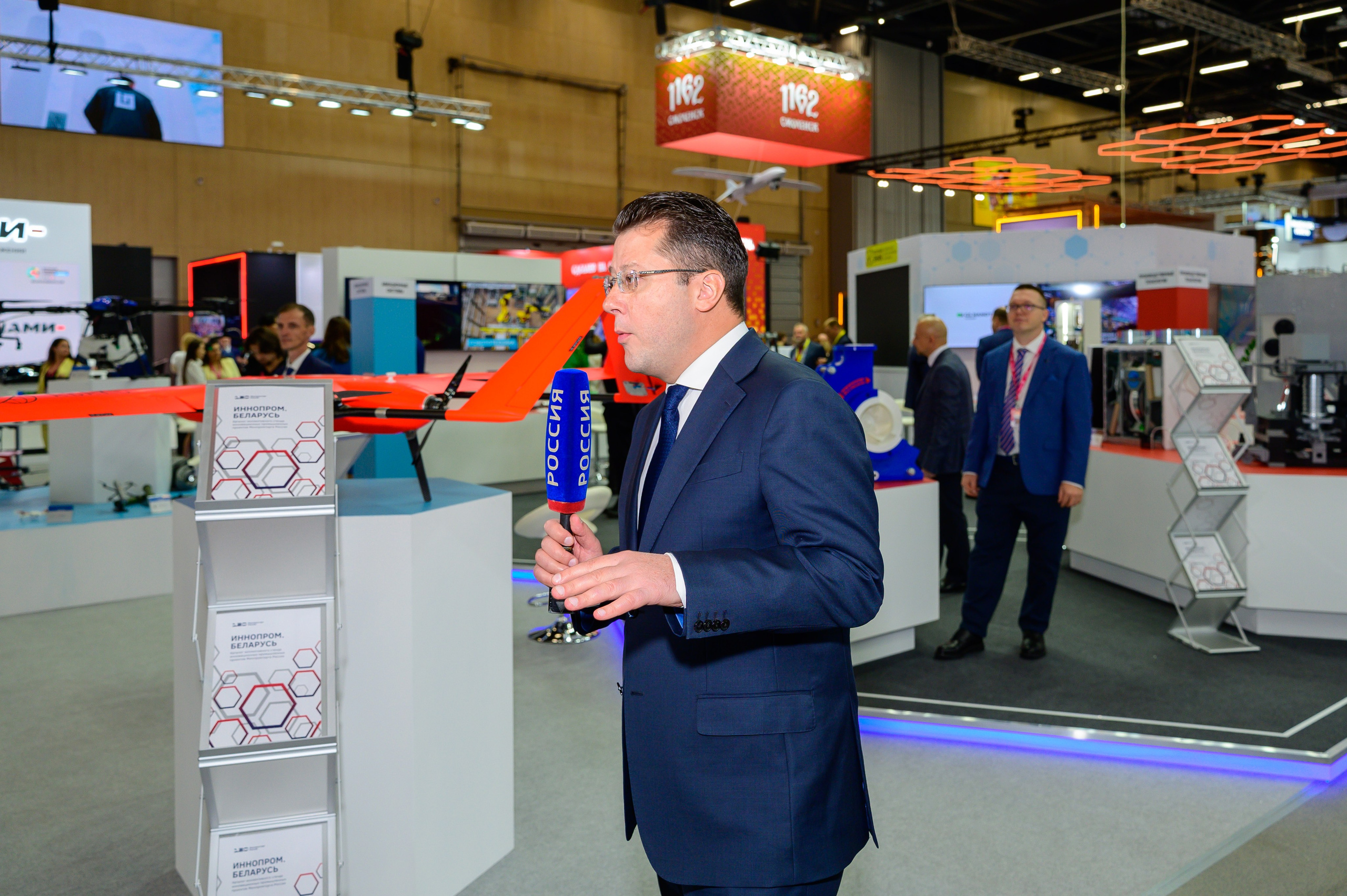 BigindustrialweekBelarus. Фотоуслуги, услуги фотографа, фотографирование важных событий