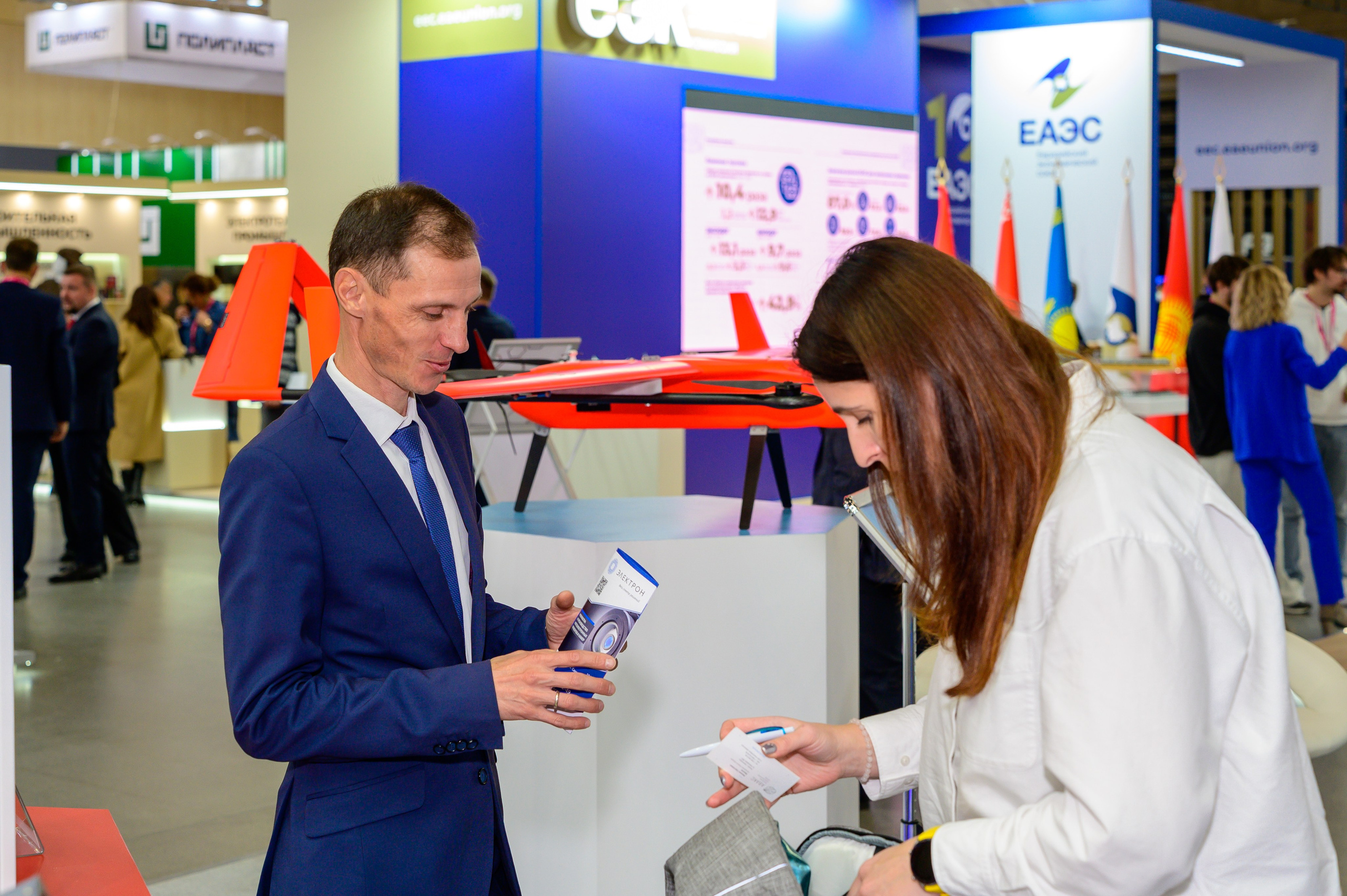 BigindustrialweekBelarus. Фотоуслуги, услуги фотографа, фотографирование важных событий