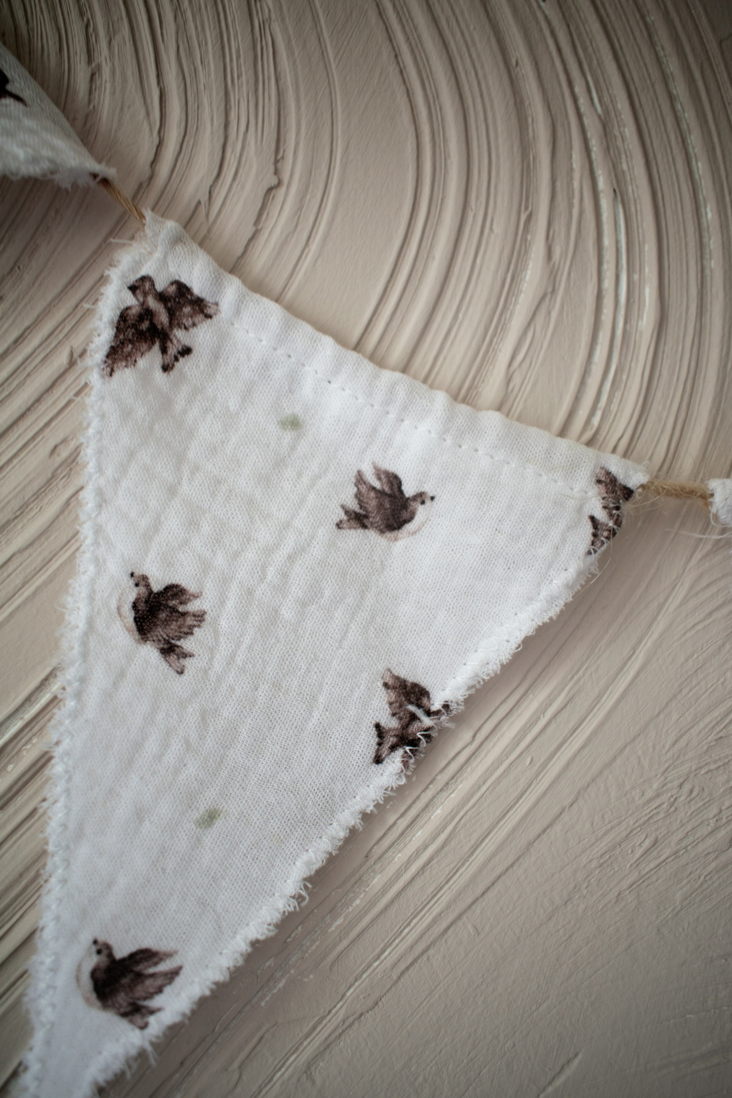 Подготовка к празднику. Роспись стен и декор в детских комнатах Москва и Подмосковье