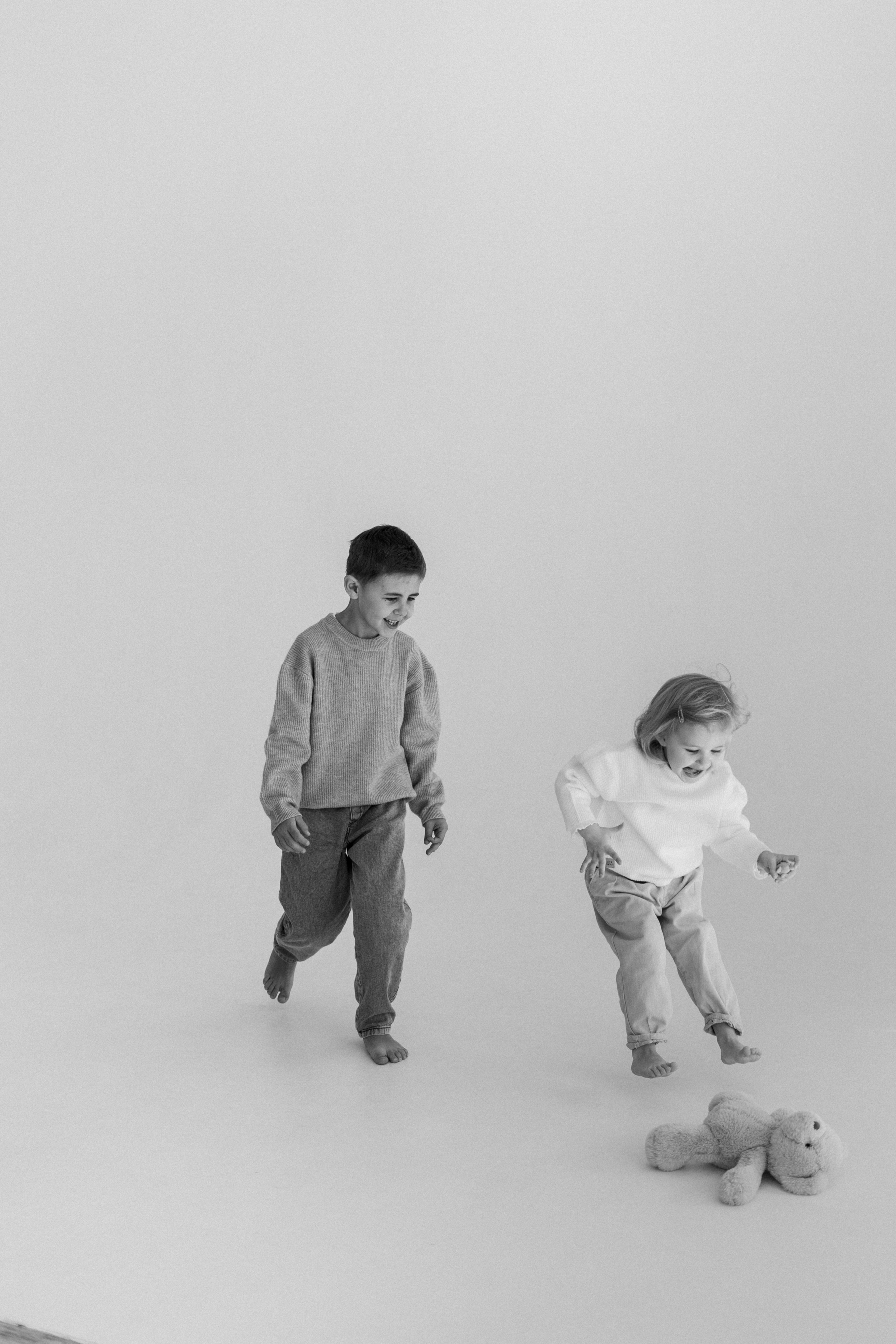 Оля, Артемий, Вера. Главная