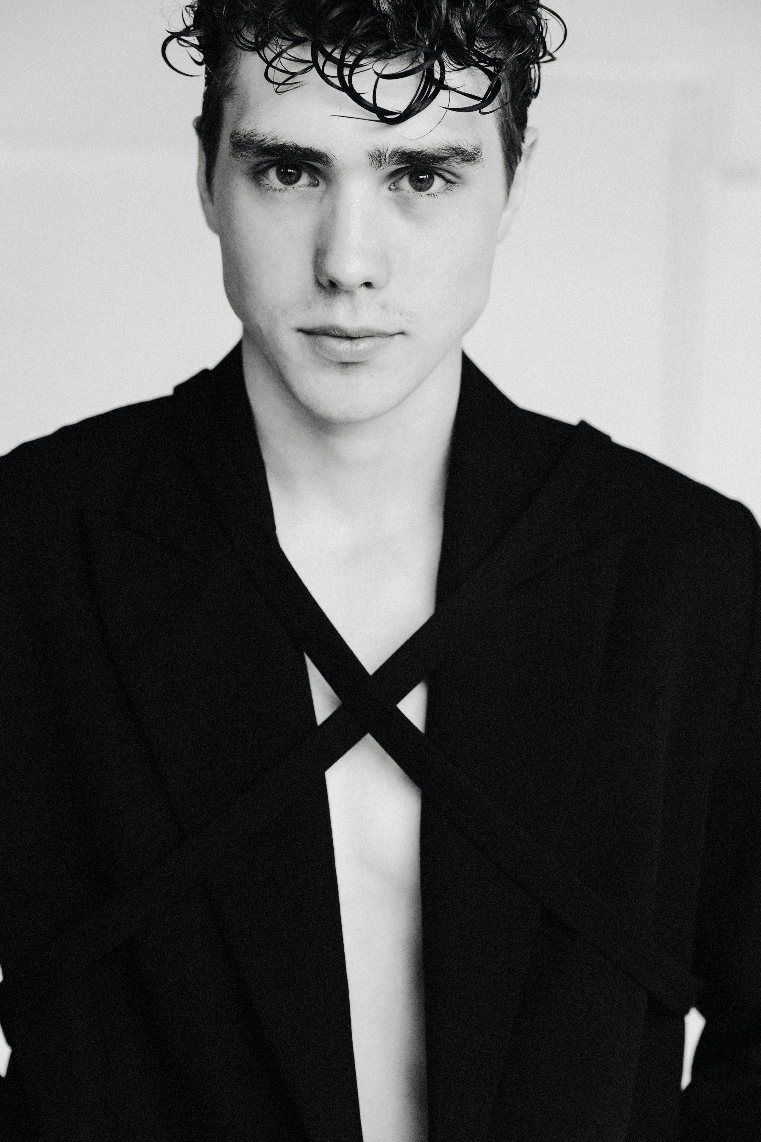 Саша. Главная