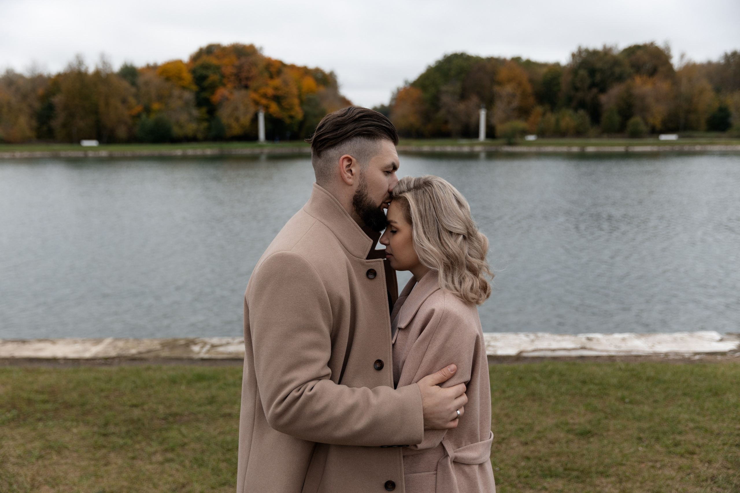 Даниил и Анастасия прогулка по Кусково. Свадебный фотограф в Москве