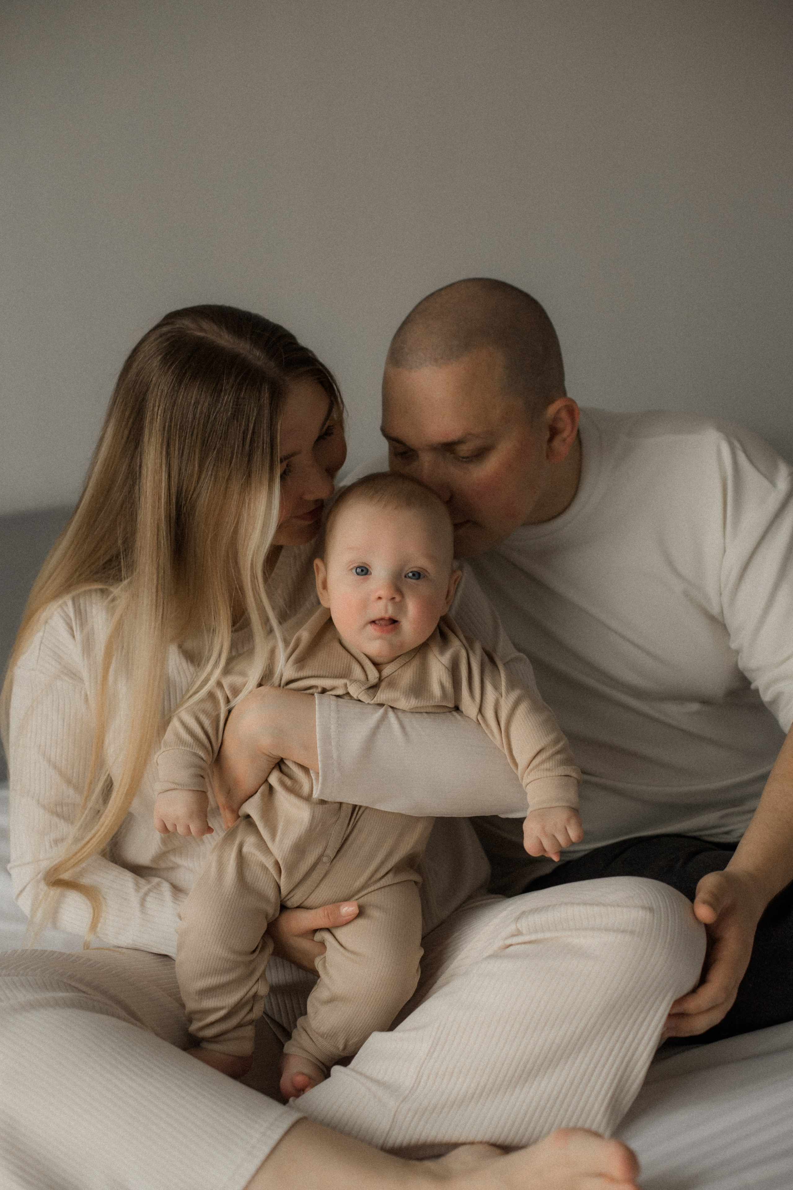 Семейная фотосъемка дома. Фотограф Карпачан Анастасия