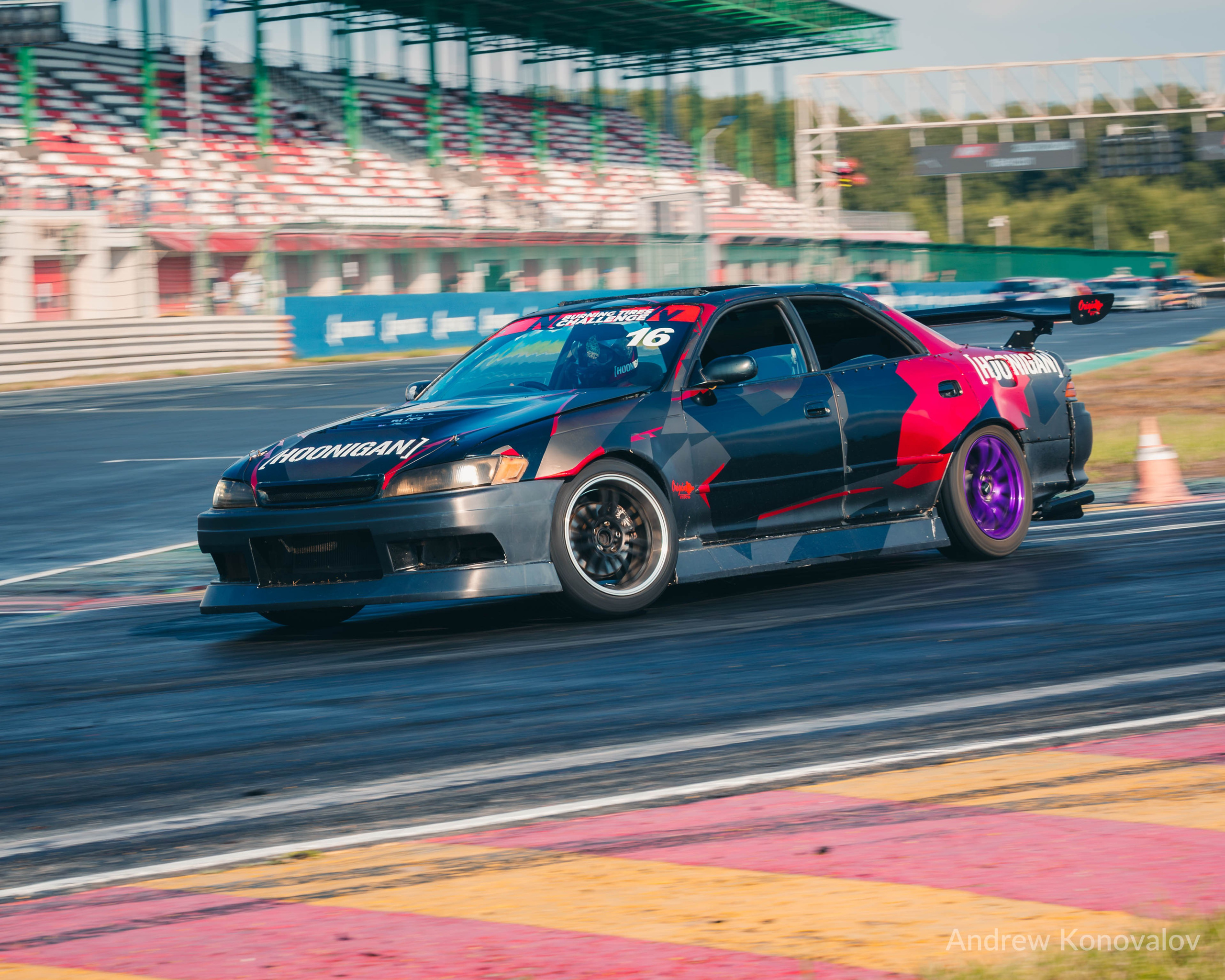 NotDaily — Летний сезон. Андрей Коновалов — фотограф автомобилей и автоспорта