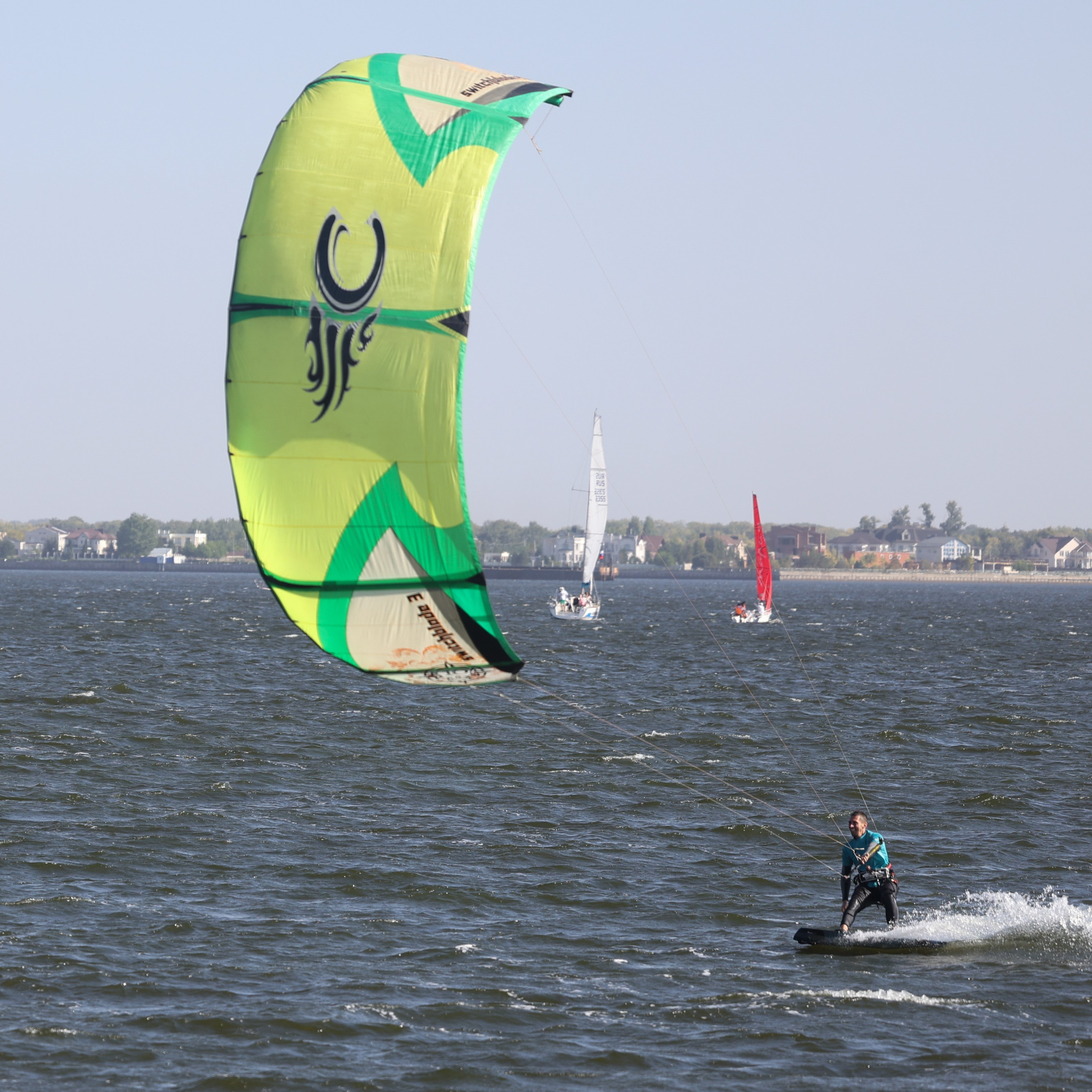 Кайт-Серфинг на Волге. Фотограф Дмитрий Алексеев