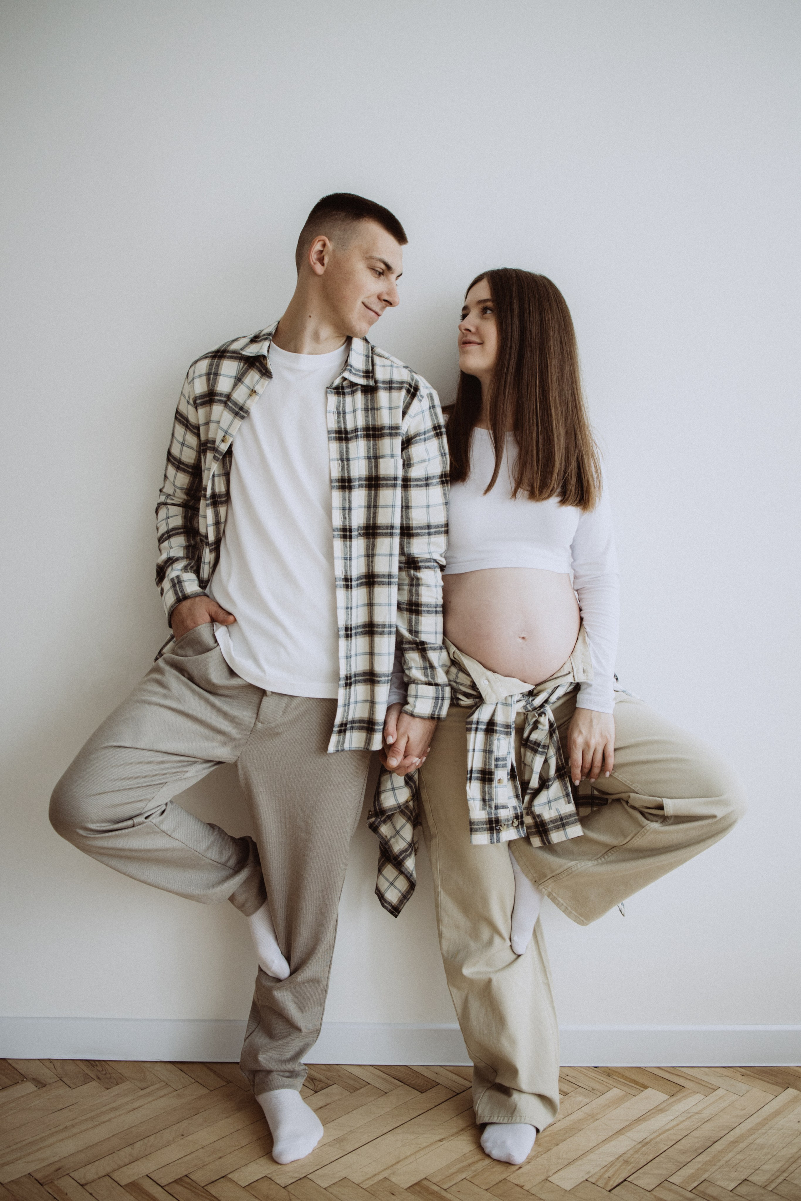 Фотосъемка беременности в студии. Семейный фотограф в Минске — Алина Тиханович