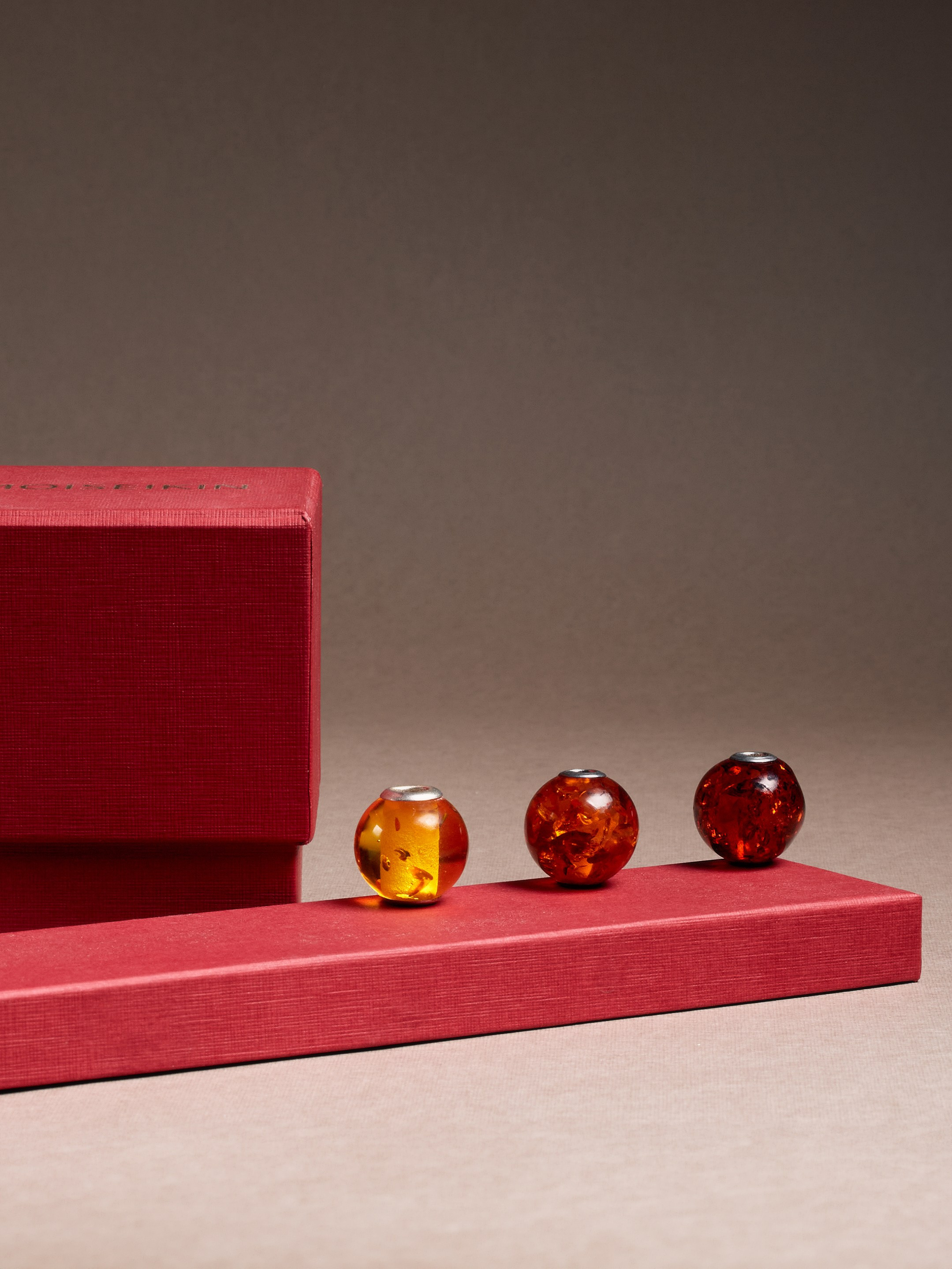 Съёмка для производства премиум-упаковки «Эстетис» — Полина Юрина, Екатеринбург. Юрина Полина, фотограф из Екатеринбурга