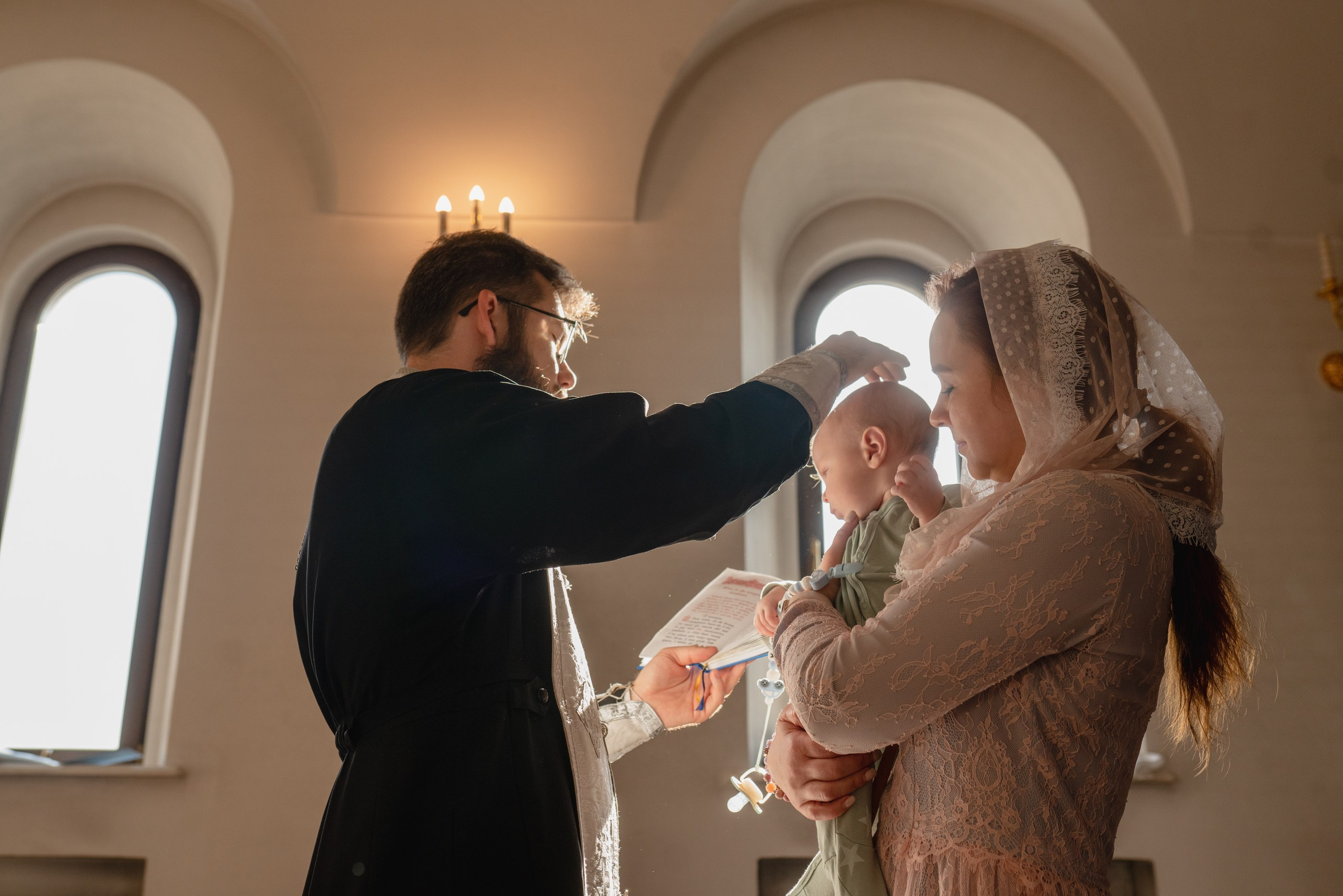 Артем. Церковь Константина и Елены. Семейный фотограф в Москве Лилия Лебедева