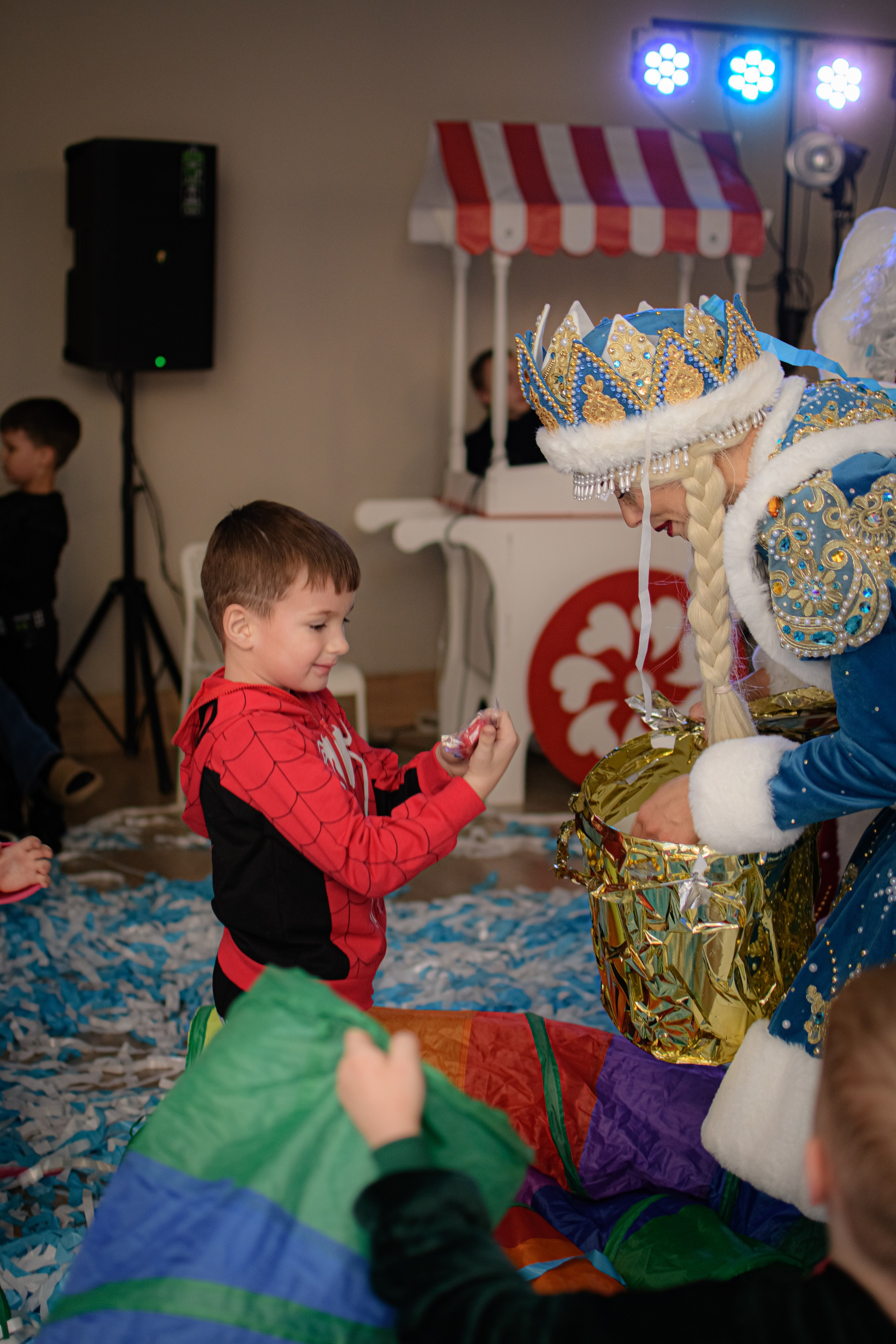 HAPPY NEW YEAR. Photokarish