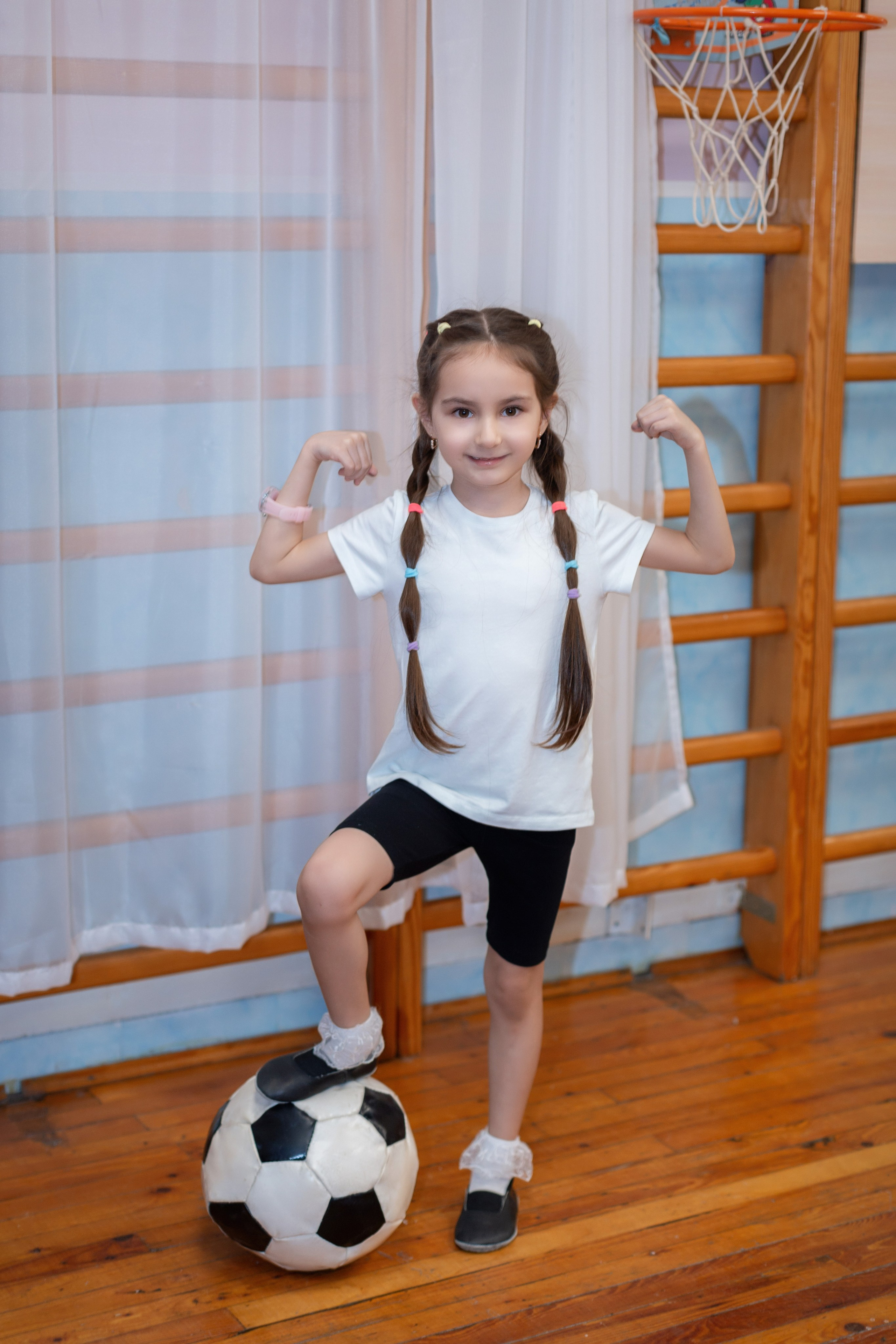 Выпускной фотоальбом 2025. Семейный фотограф в Санкт-Петербурге