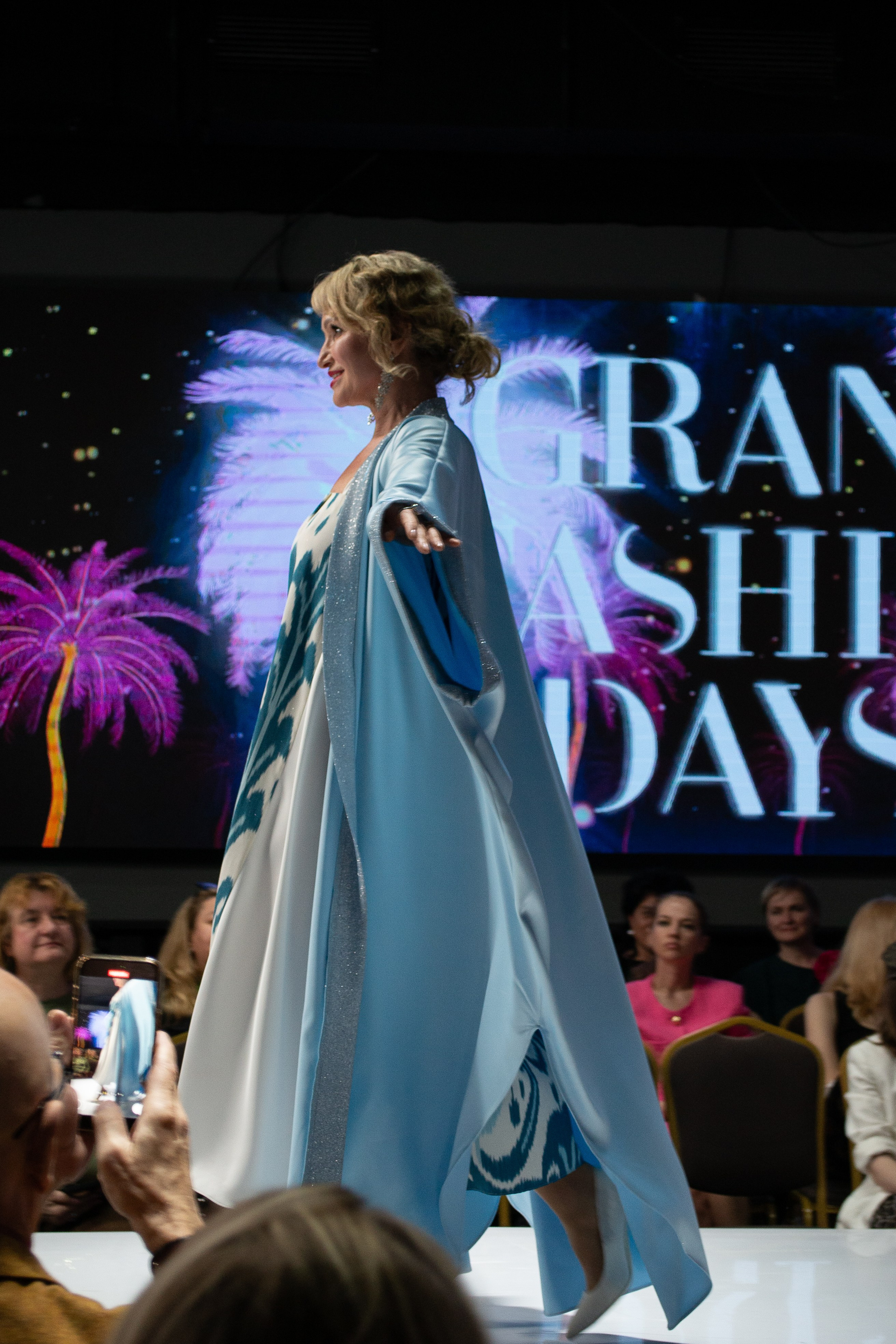 Grand Fashion Day Показ. Victoria Radjevna Репортажный Фотограф — Видеограф Москва • Санкт-Петербург