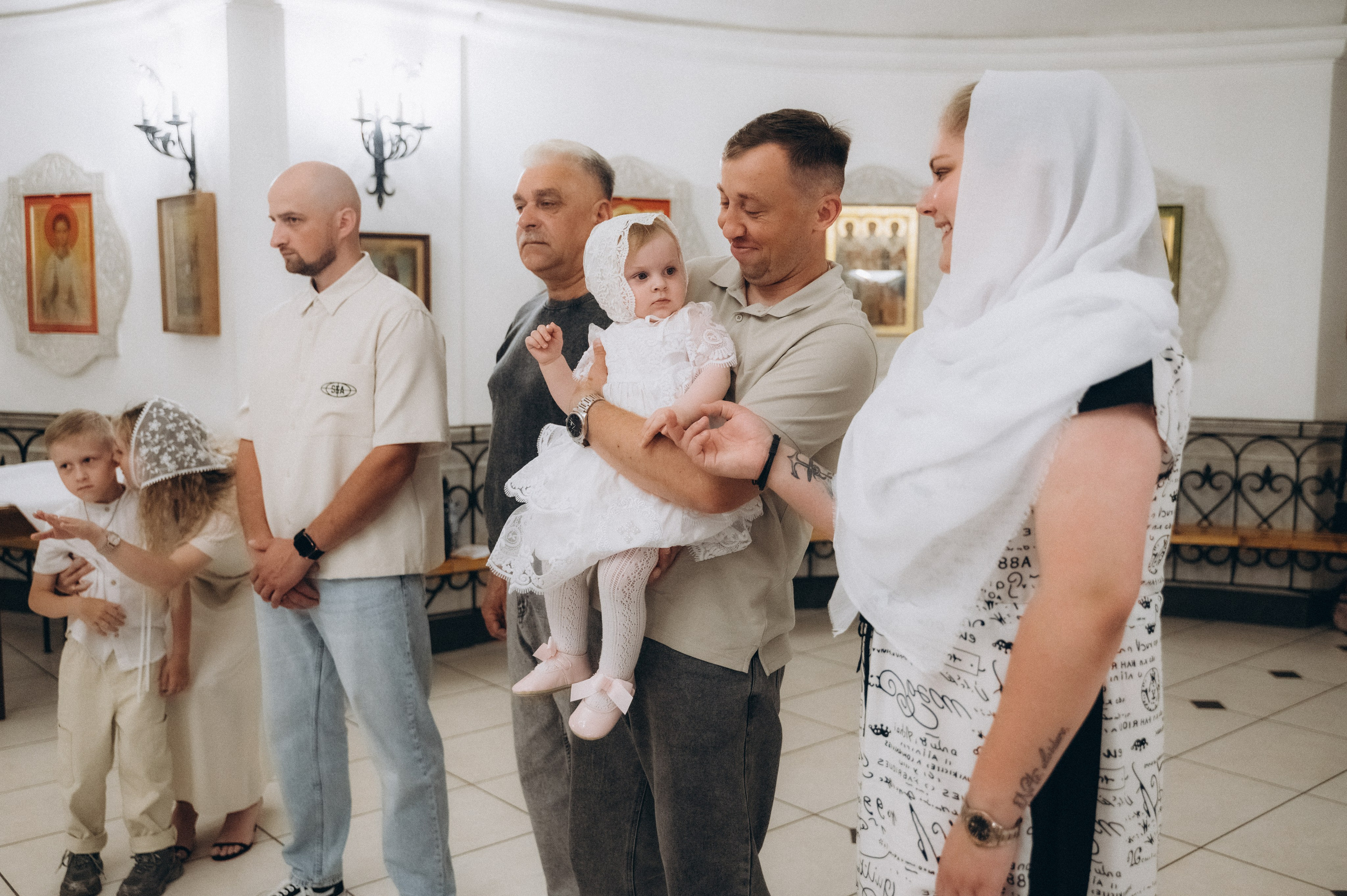 Крещение Владиславы (Криптовый храм в честь собора Новомучеников и Исповедников земли Белорусской). Семейный фотограф в Минске Дарья Дреко