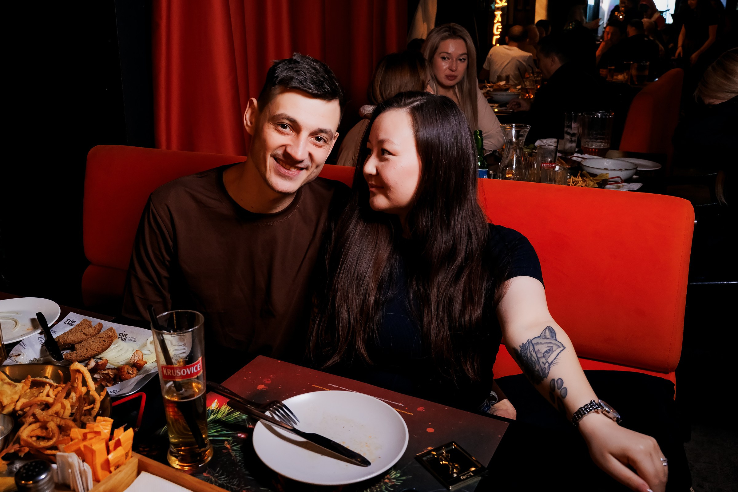 Chechil Pub в ТД Дана-Chechil Розыбакиева. Репортажный фотограф в Алматы Каюпов Сержан