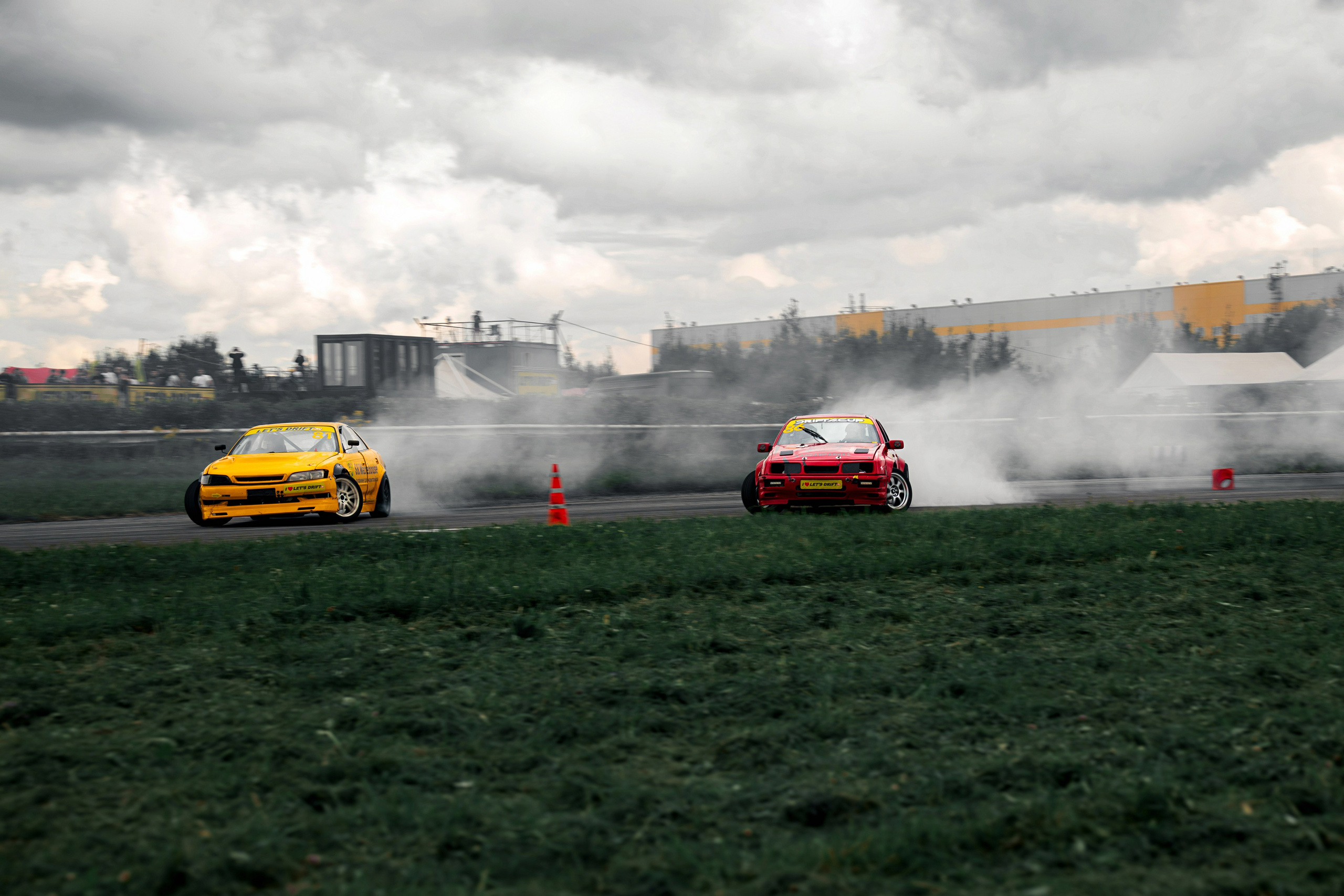 Фотосъемка дрифта в Санкт-Петербурге | Энергичные кадры для спортивных медиа