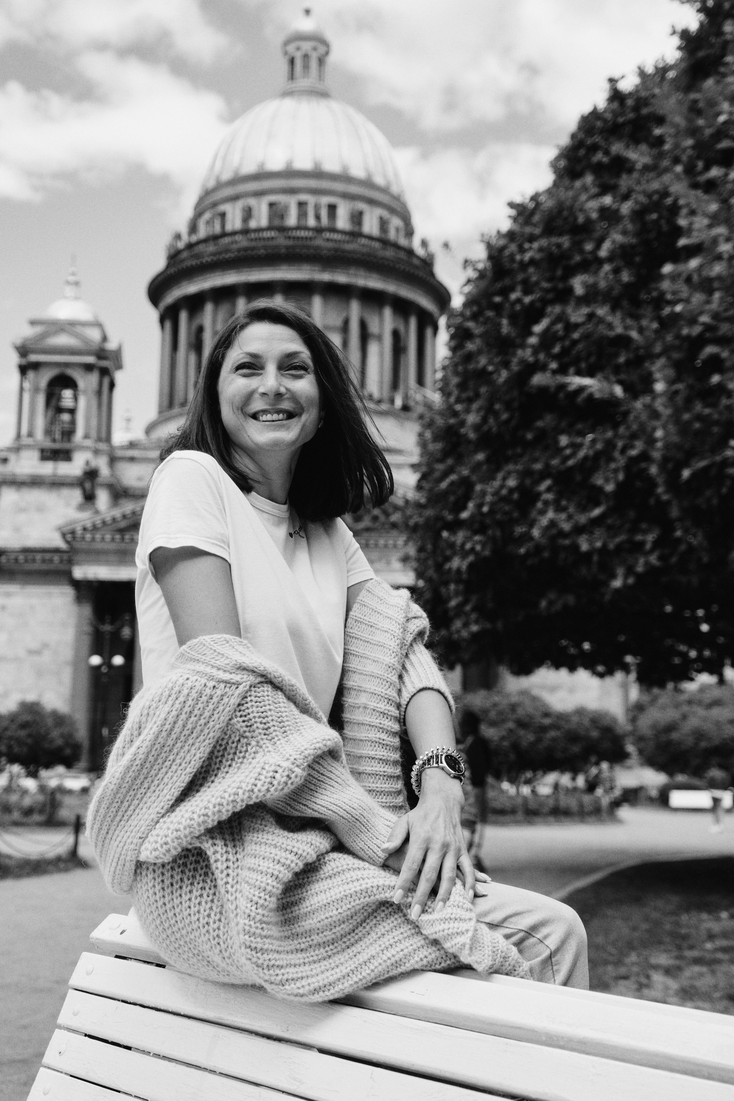 Уличная прогулка по СПб, портретный фотограф. Семейные и свадебные фотосессии в СПб, в студии, на улице, на природе