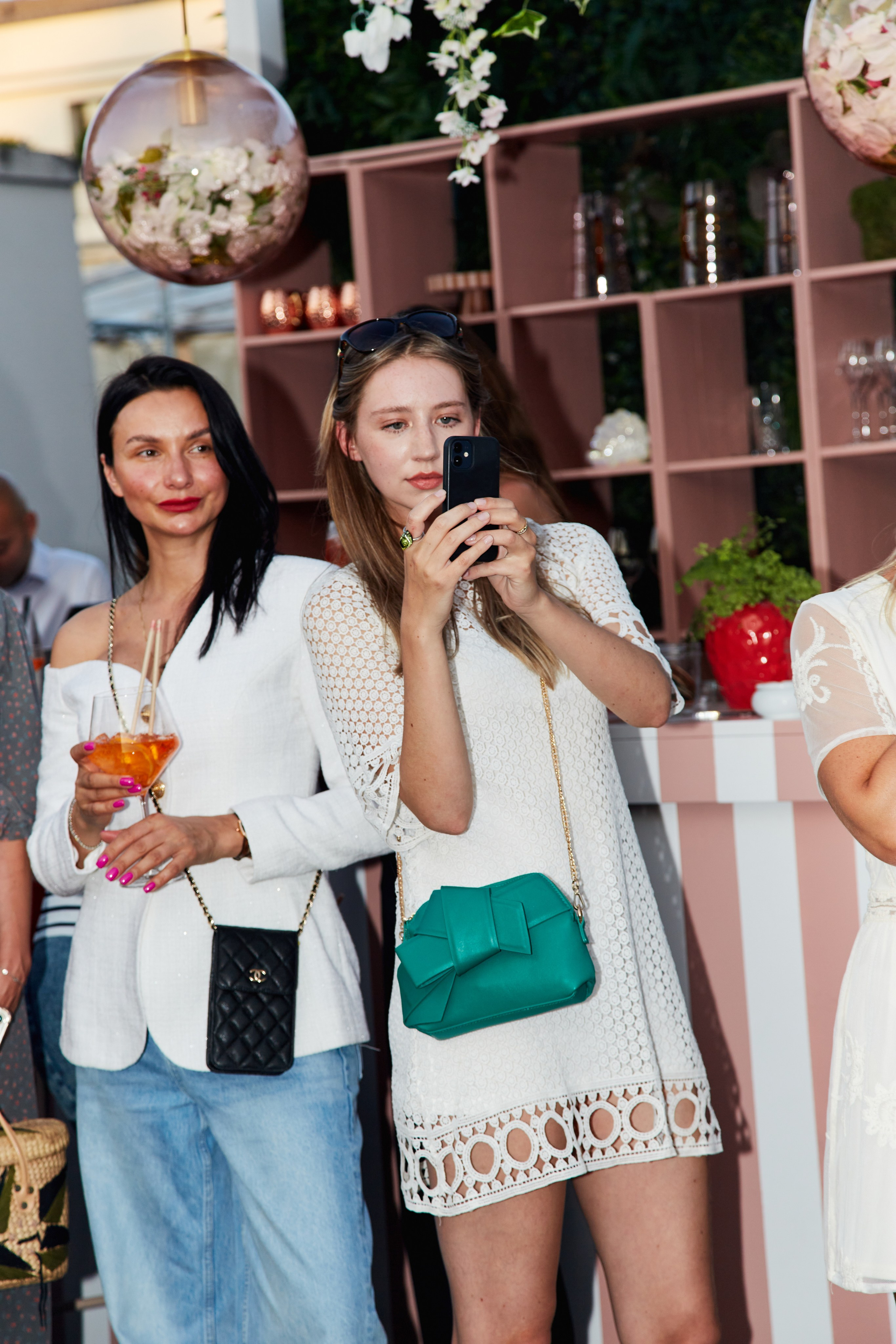 FEVER FRIENDS PARIS PARTY. Photographer Daria Ilkevich