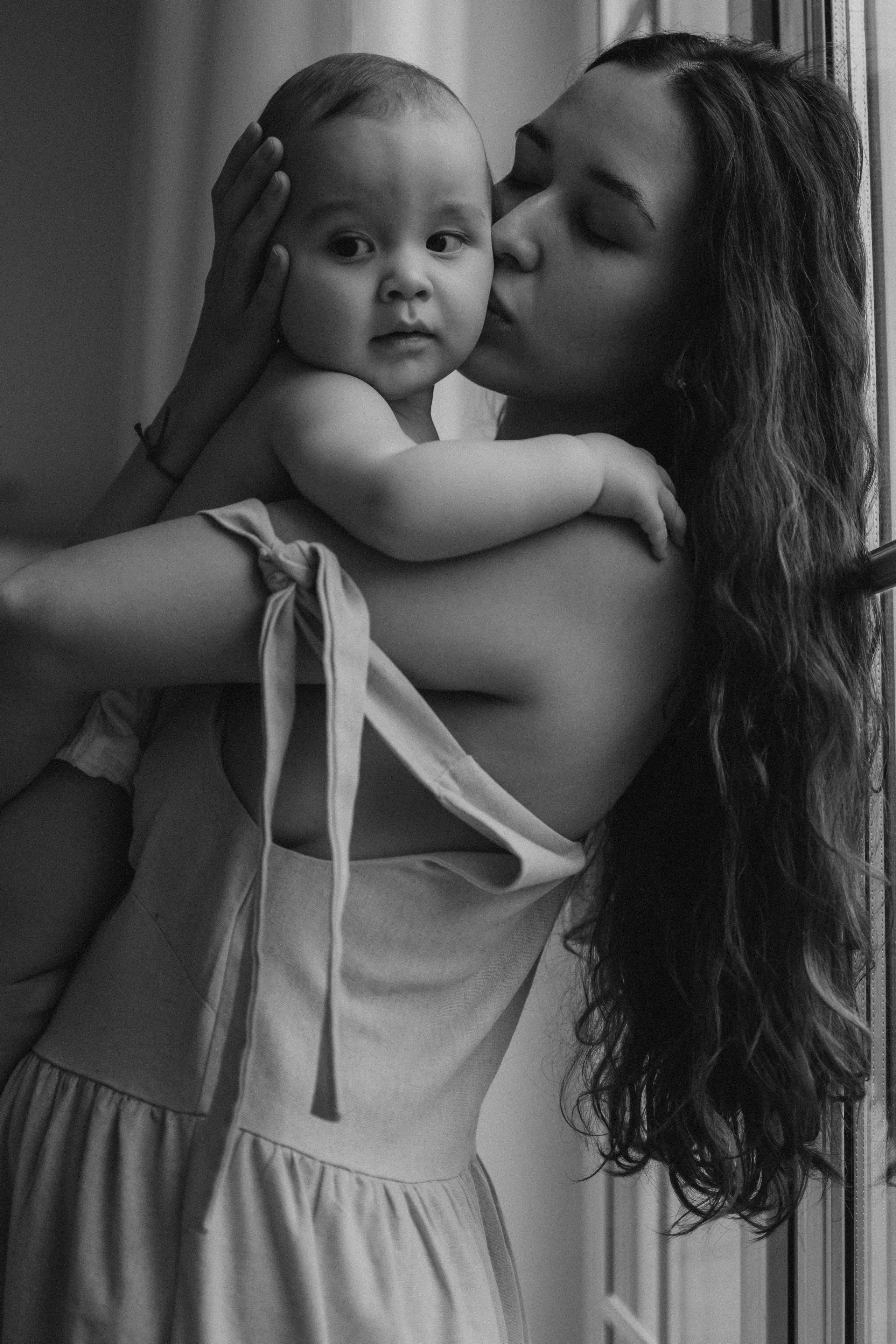 Регина и малыш Дима. Семейный, домашний, ньюборн фотограф Москва Цветкова Елизавета