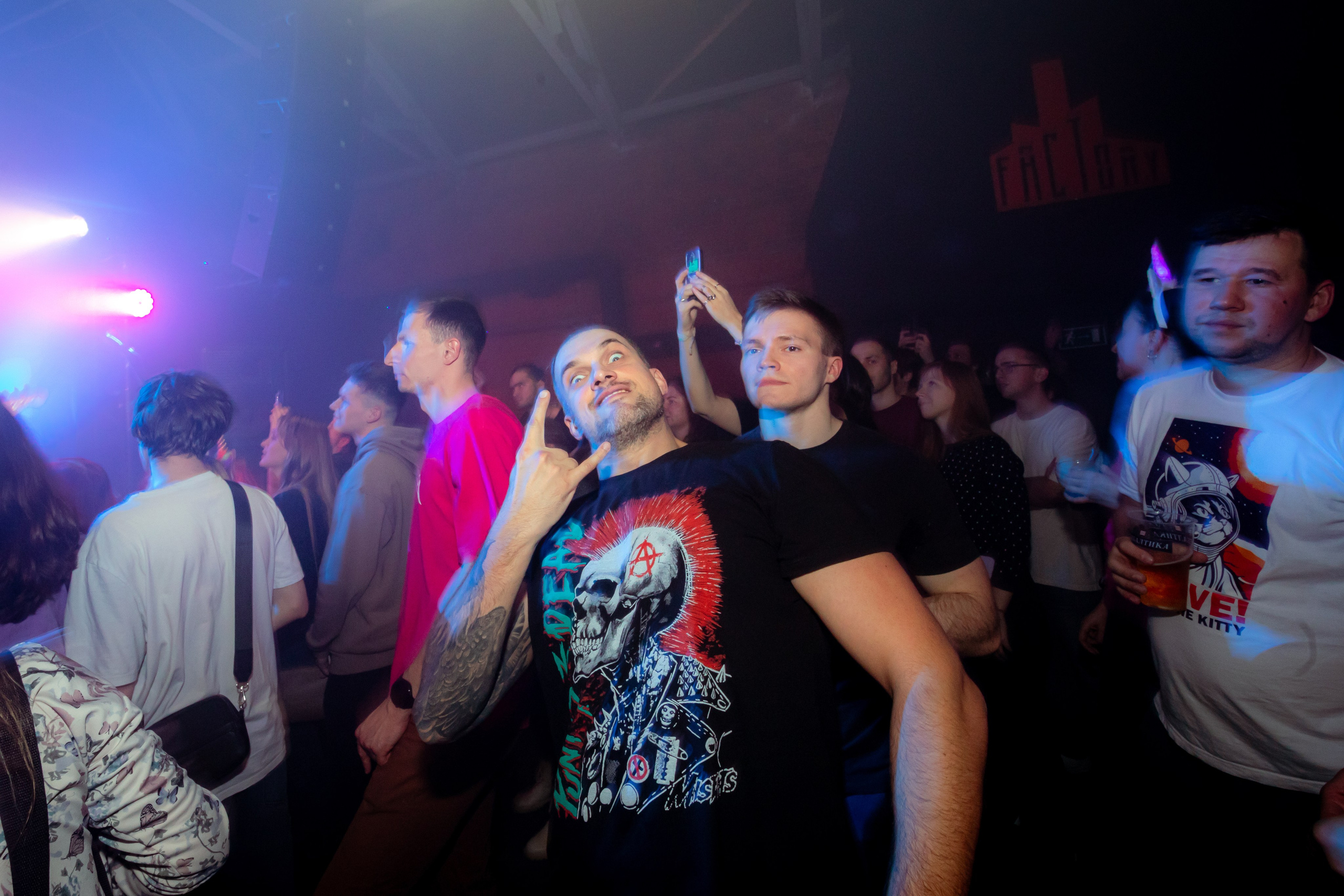 Джинсы тарковского. Фотограф Елена Богачева (lenalena_na_na_na)