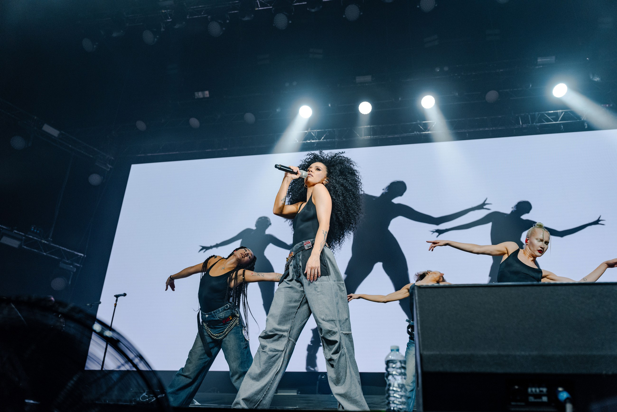 Фотографии с концерта Zivert в Ярославле. Репортажный фотограф в Москве Измалков Артем