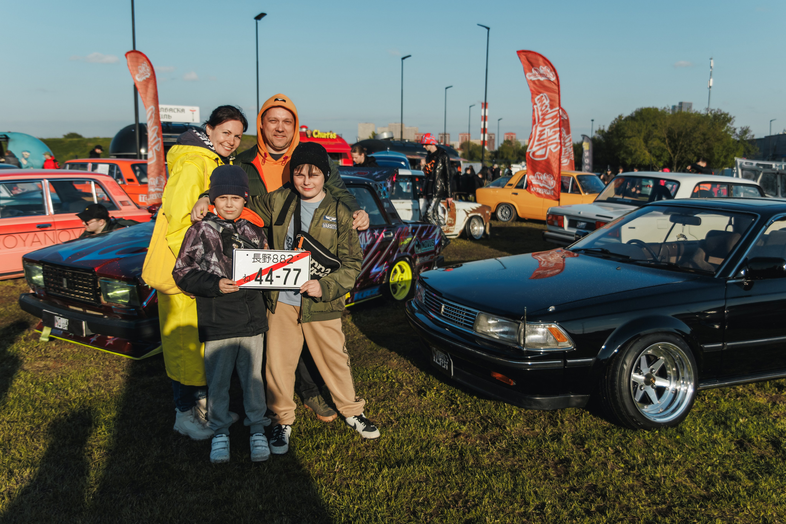 Выставка и дрифт машин. Репортажный фотограф. Москва. Алина Ланская