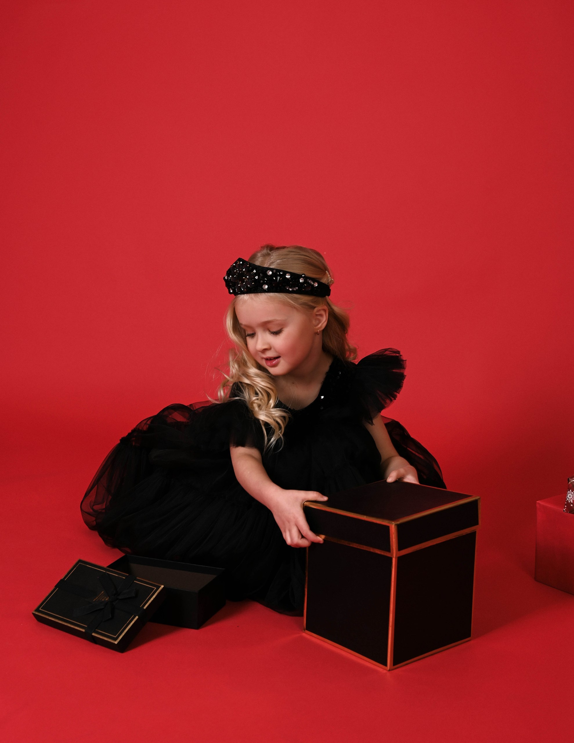 RED @ BLACK. Little_Princess.38