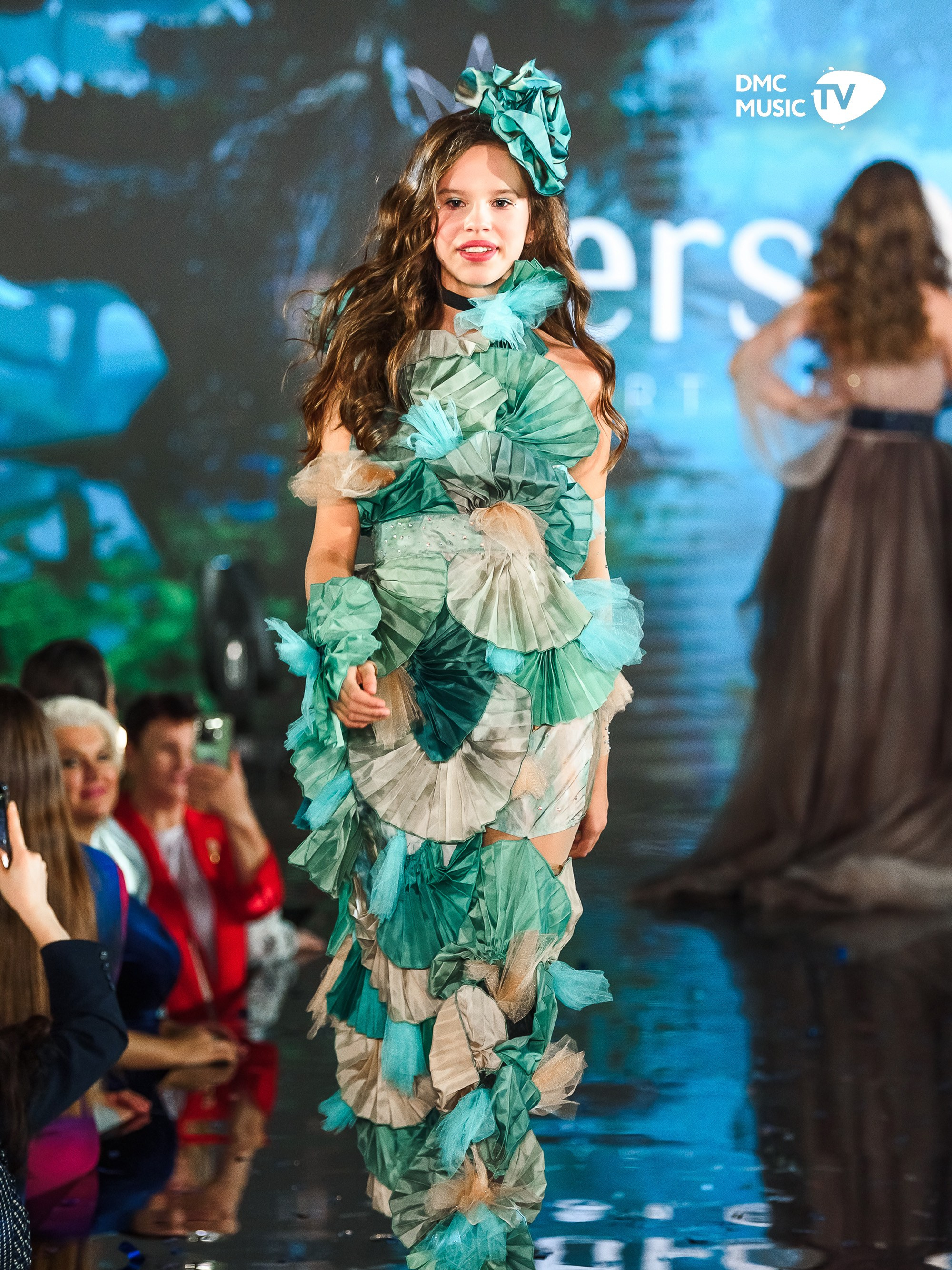 Новогодняя ночь 2025 на DMC MUSIC TV. Студия видео производства DMC MEDIA