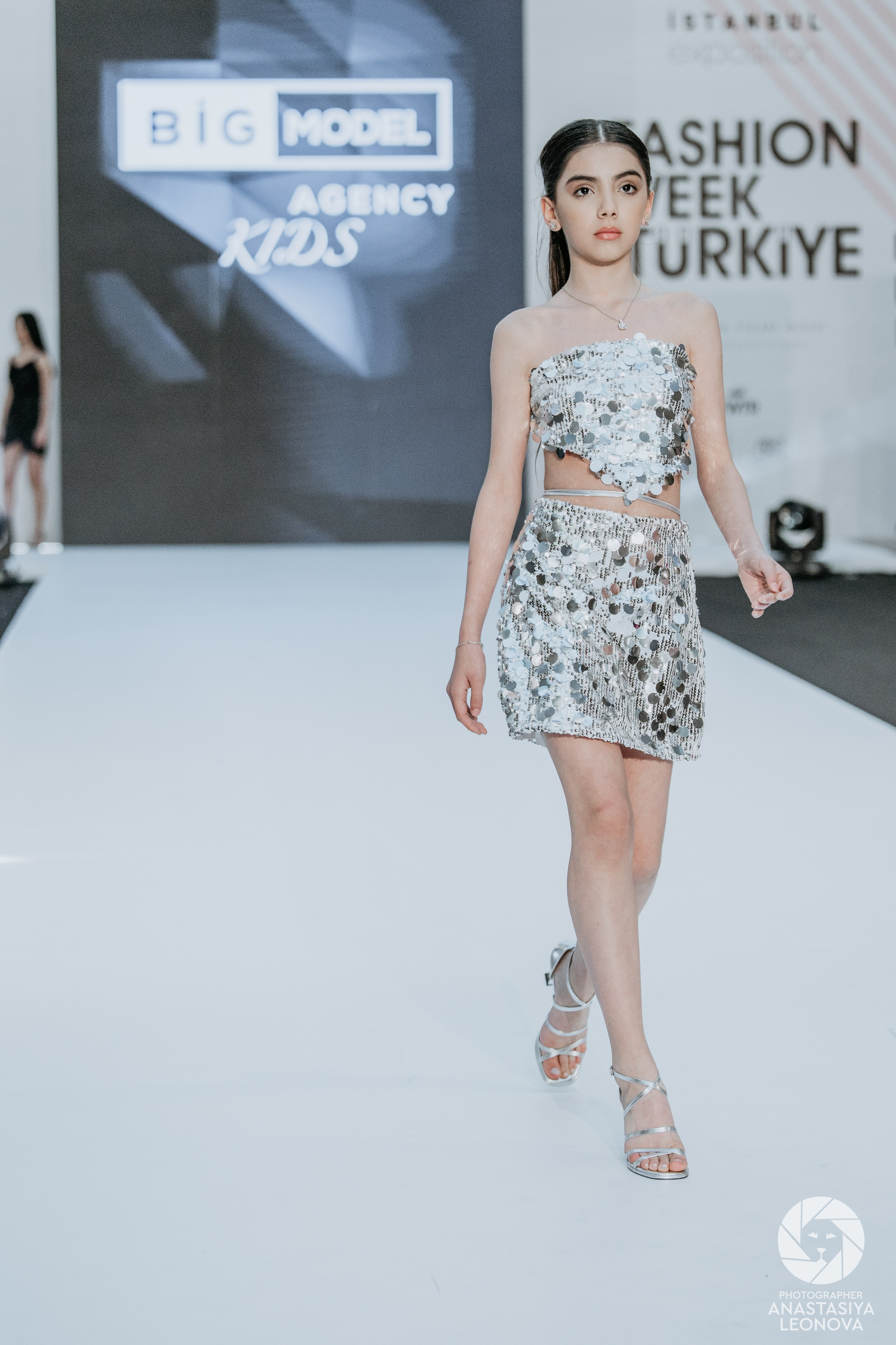 Fashion Week Türkiye [spring, 2025]. Anastasia Leonowa