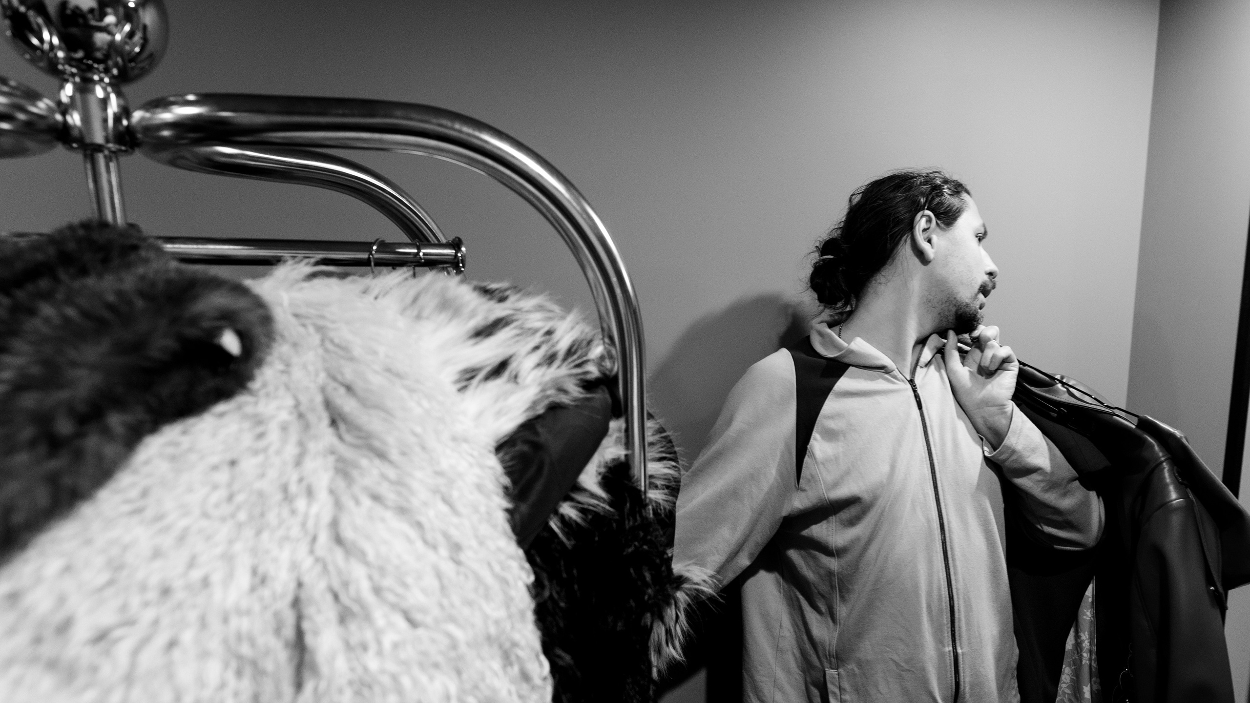 Petr Levenpol_Backstage_Rostov Fashion Show 2025. Фотограф в Ростов-на-Дону Виктория Савчук