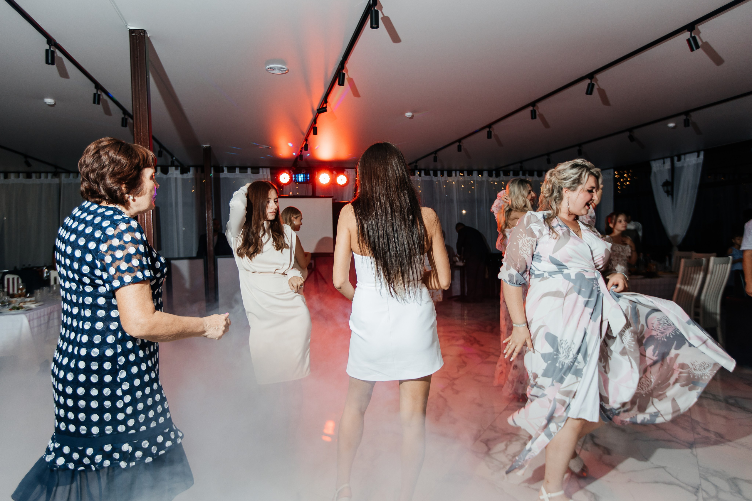 Выездная регистрация и банкет. Свадебный и семейный фотограф Ростова-на-Дону Ирина Бондарева