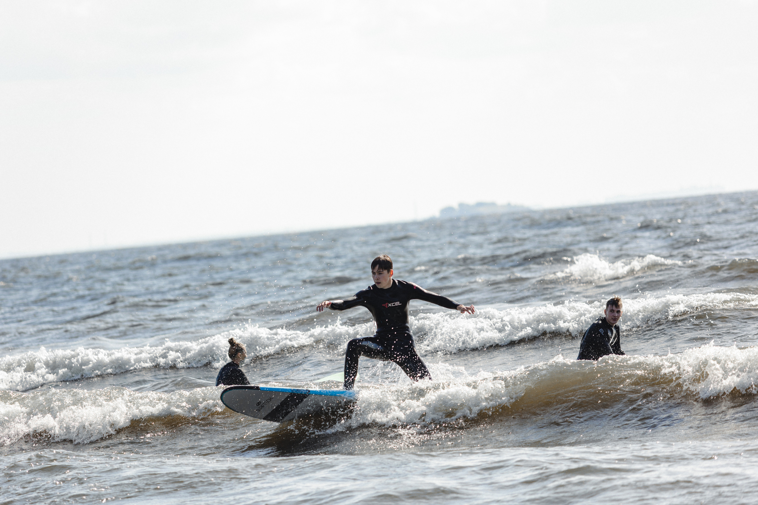 Урок по серфингу в Солнечном. Фотограф в Санкт-Петербурге
