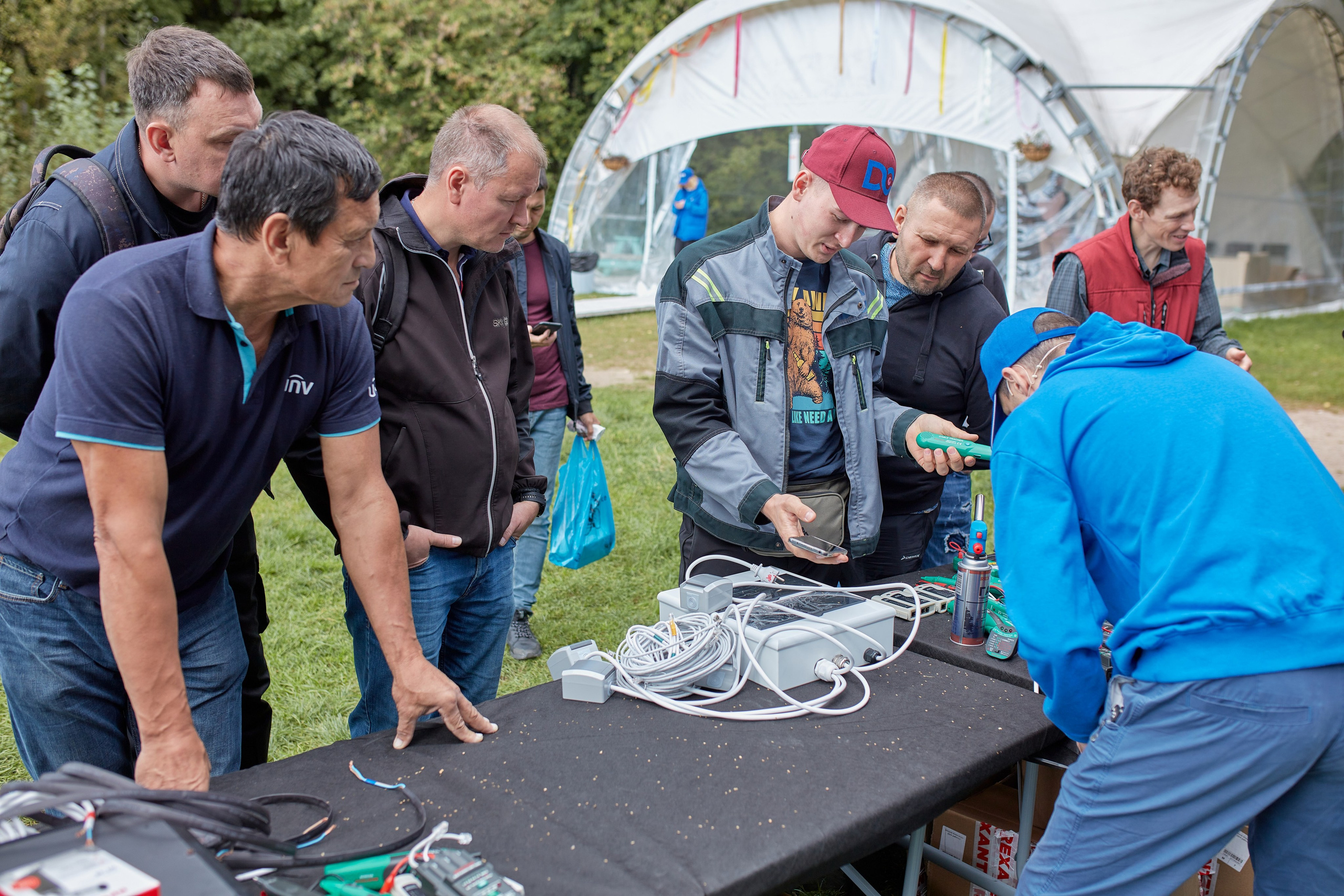 Форм электромонтажников Rexant и Kranz. Коммерческий фотограф в Москве Павел Володин — фотосъемка для бизнеса