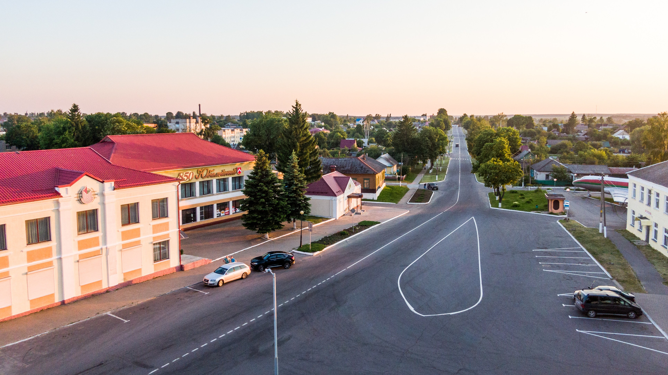 Чечерск с дрона. Роман Свободный — интерьерная и архитектурная съёмка, Москва и МО