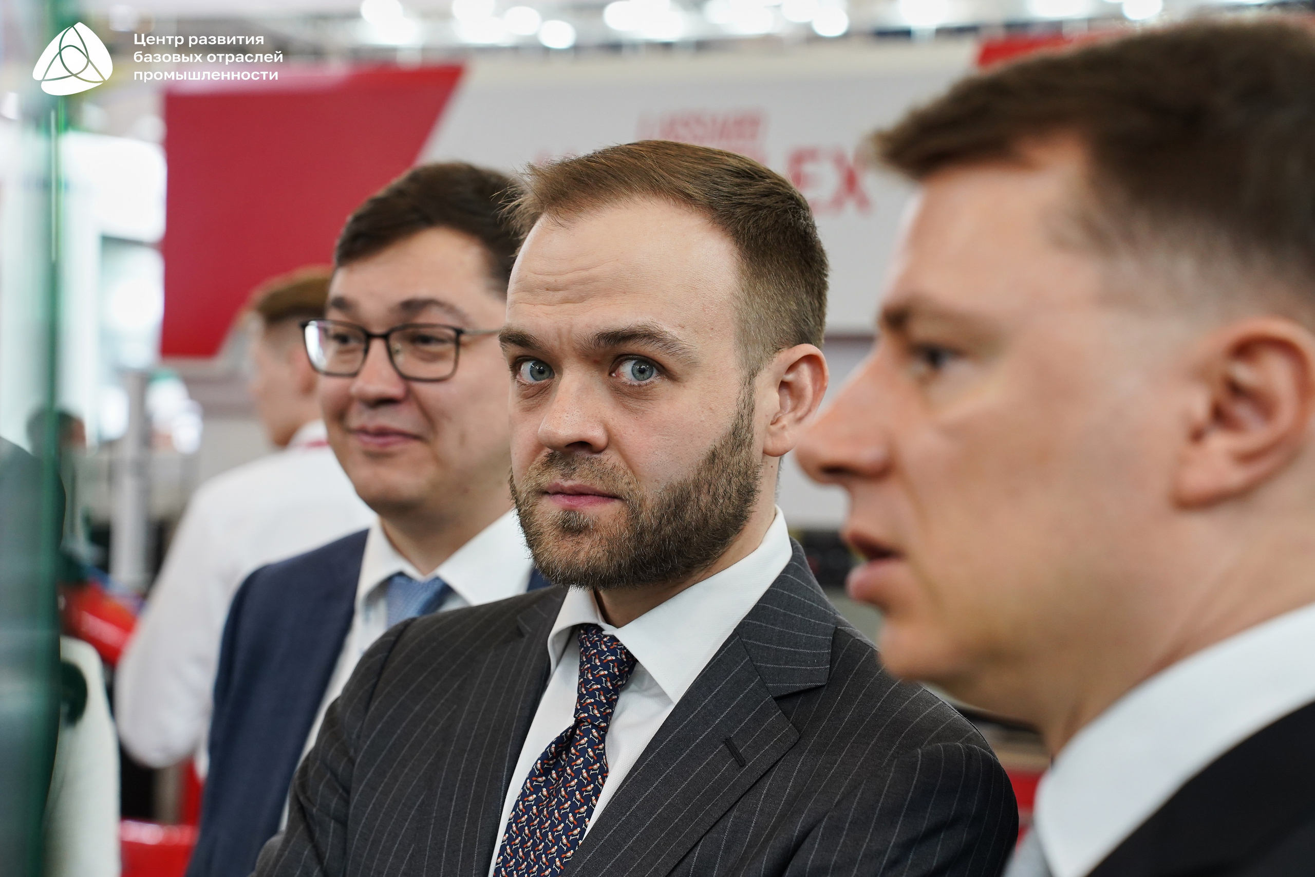 ЭКСПОЦЕНТР Алиханов. Фотограф