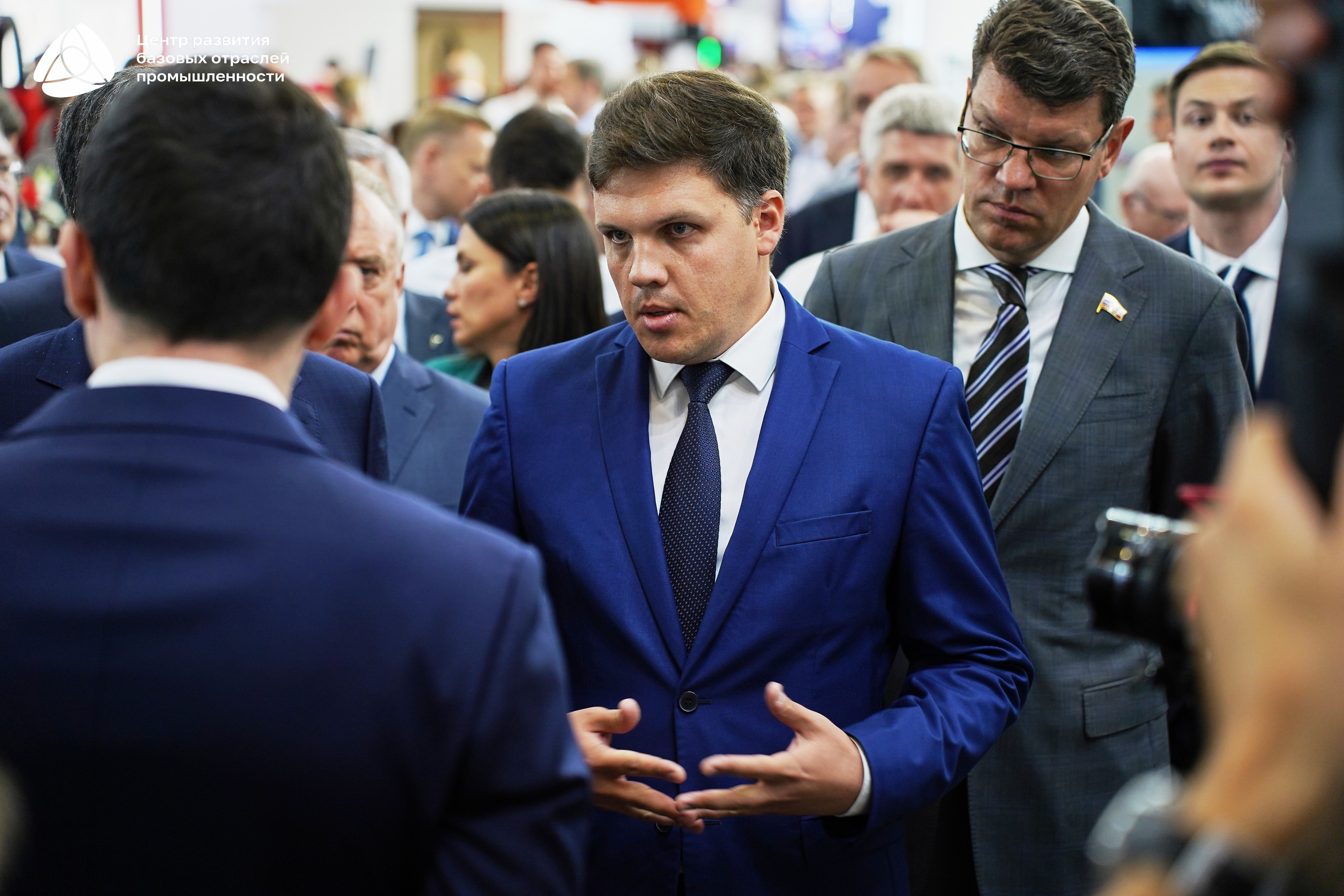 ЭКСПОЦЕНТР Алиханов. Фотограф